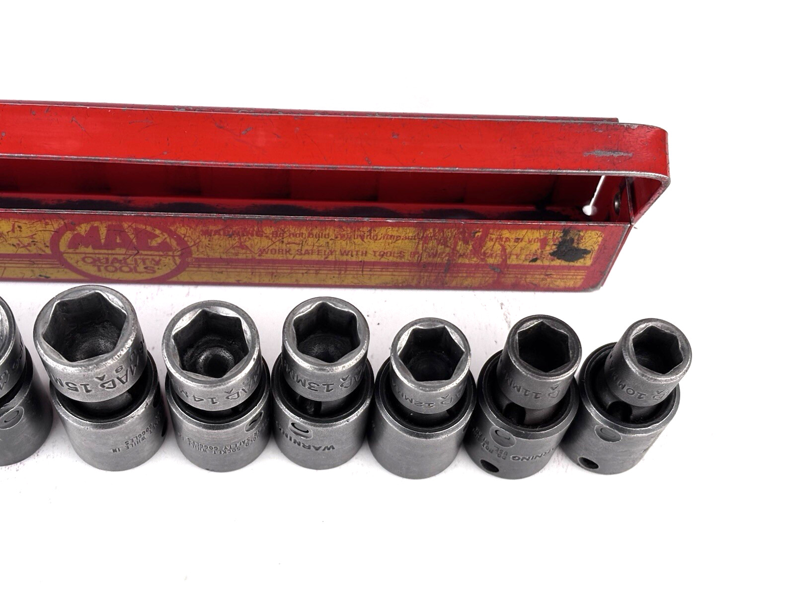 Mac Tools 3/8″ Drive Metric Swivel Impact Socket Set 10-19mm W/ Tray 10 pc XUP6