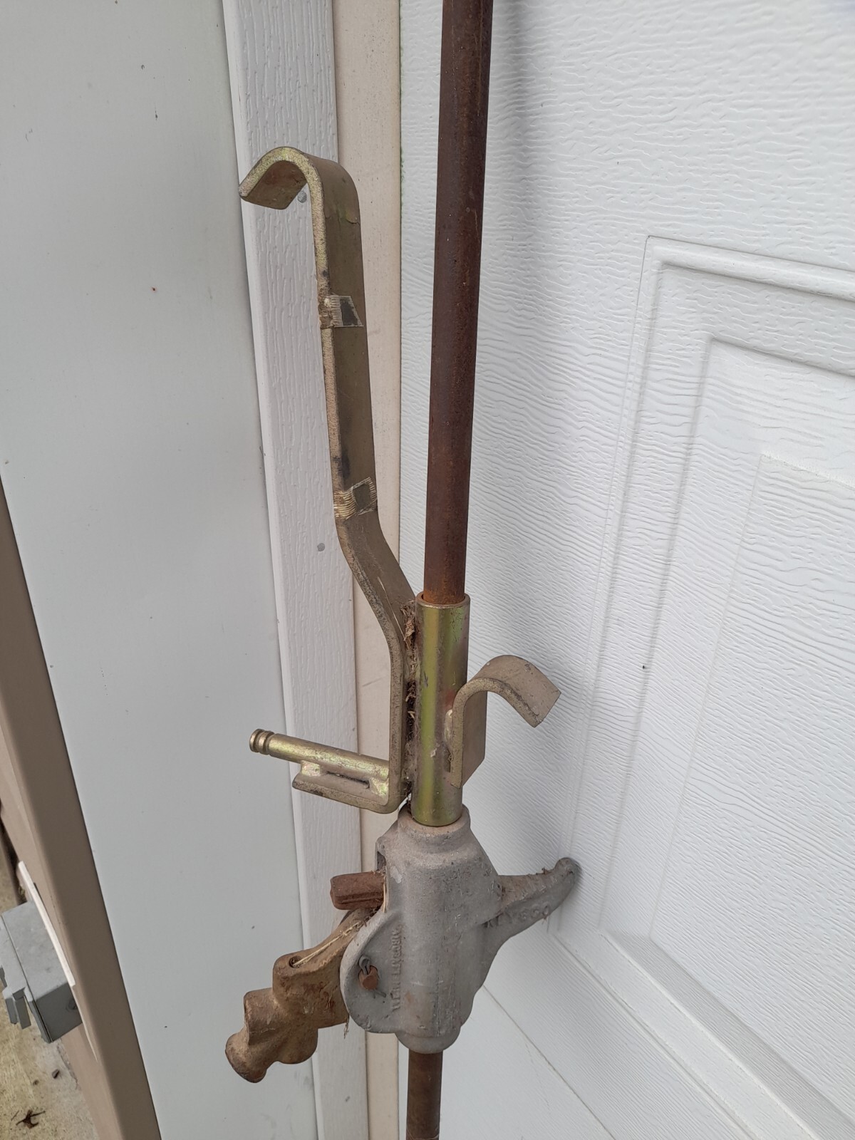 VINTAGE KEYSCO AUTOMOTIVE BODY PANEL PUSH, PULL JACK, MONKEY ON A STICK, K63A