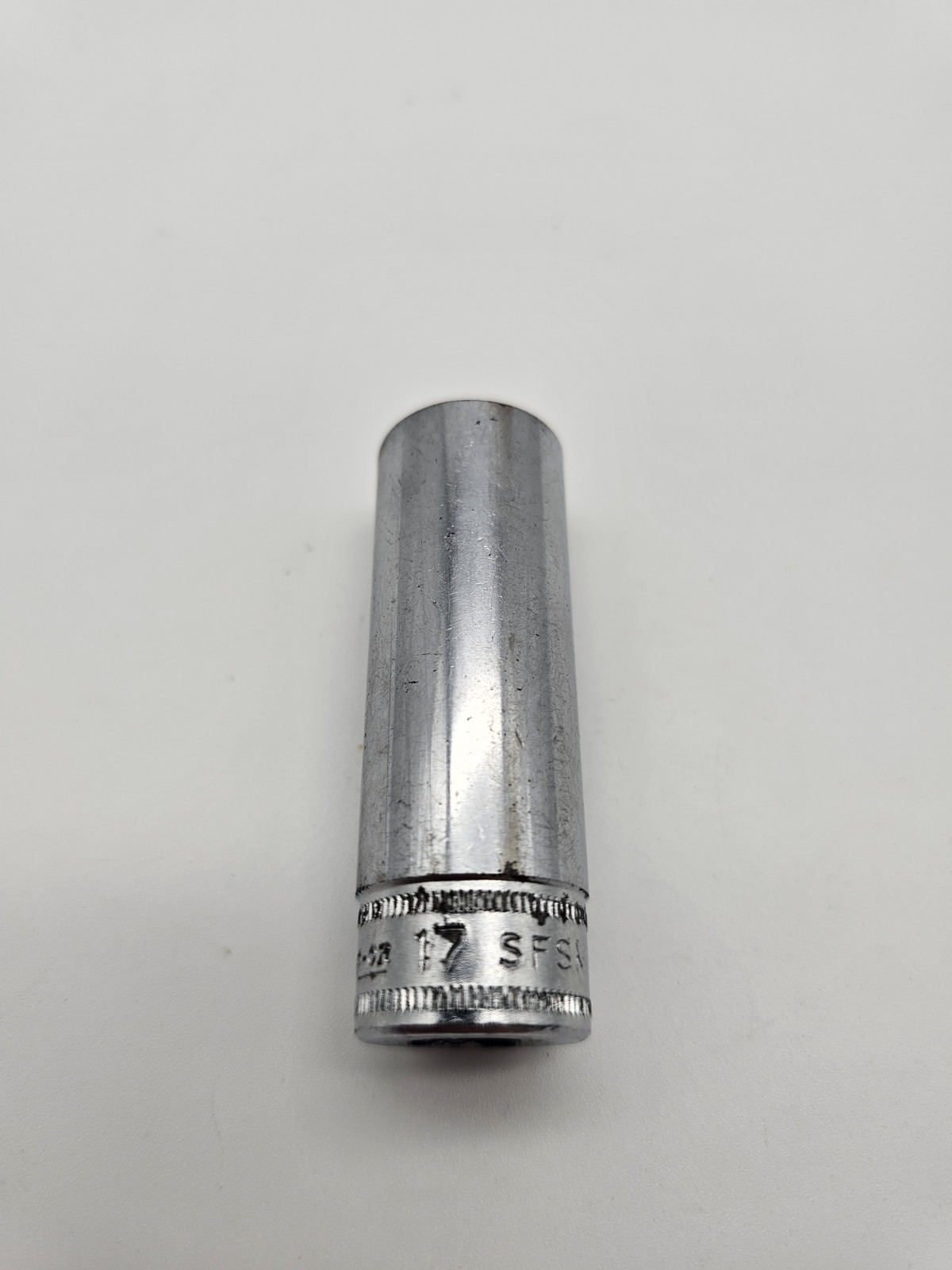 Snap On Tools 3/8″ Drive 17mm metric Deep 6 Point Chrome socket SFSM17 USA