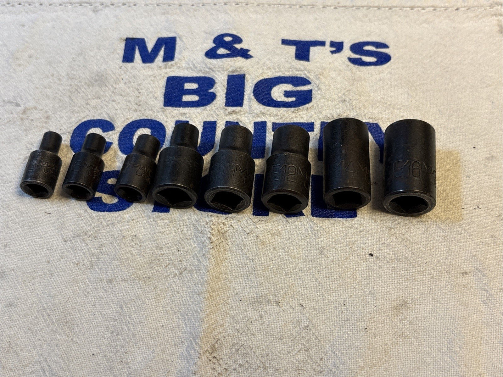 Matco Tools USA 1/4″ & 3/8″ Drive 8pc Inverted Torx Socket Set w/ Matco rail