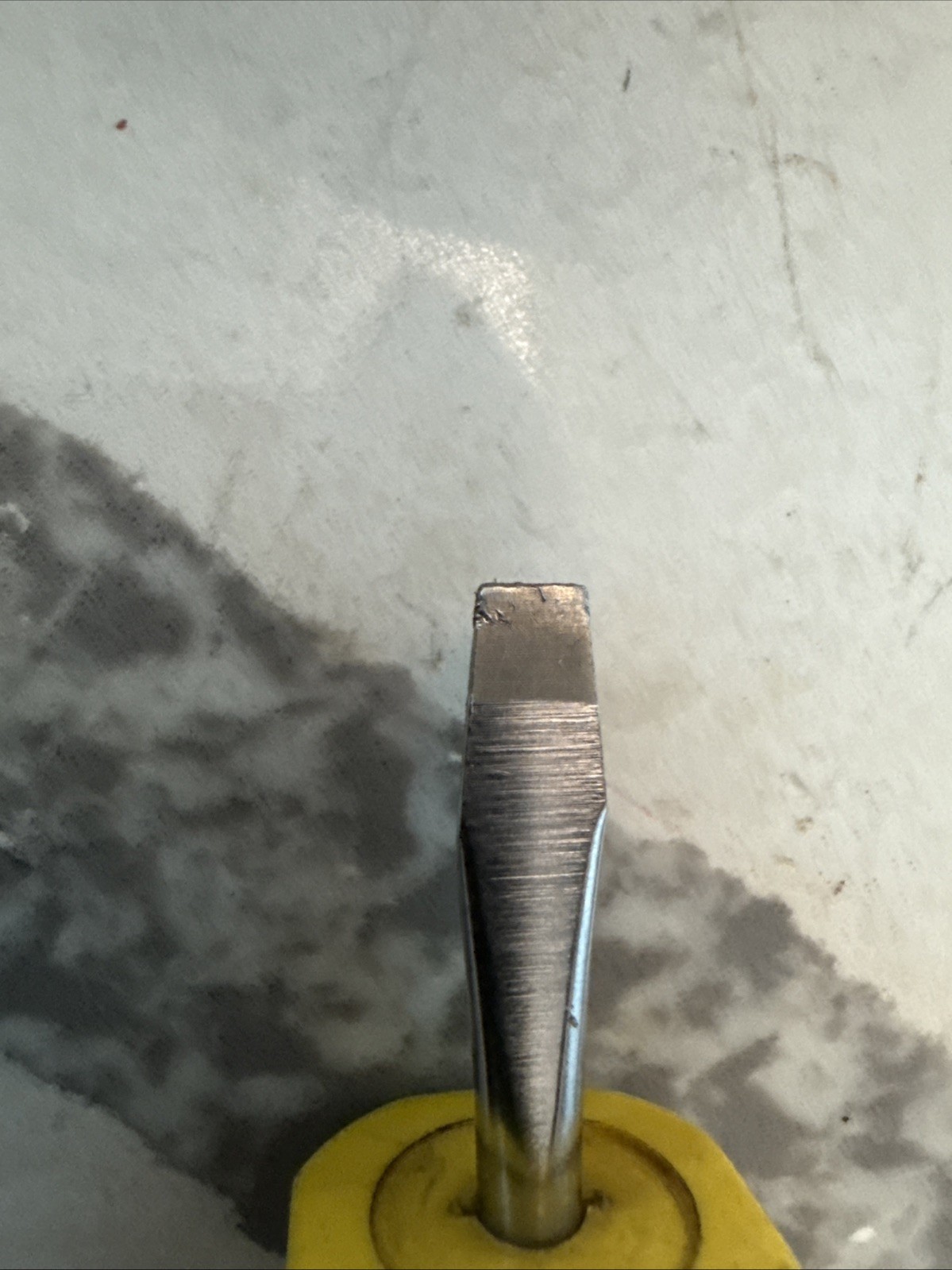 SNAP ON SDD1 STUBBY YELLOW HARD HANDLE SLOTTED STRAIGHT FLAT TIP SCREWDRIVER