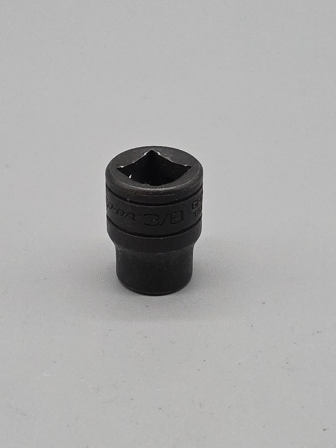 Snap-on Tools 3/8″ 12 Pt Shallow Industrial Non Impact Socket 3/8″ Drive GF121