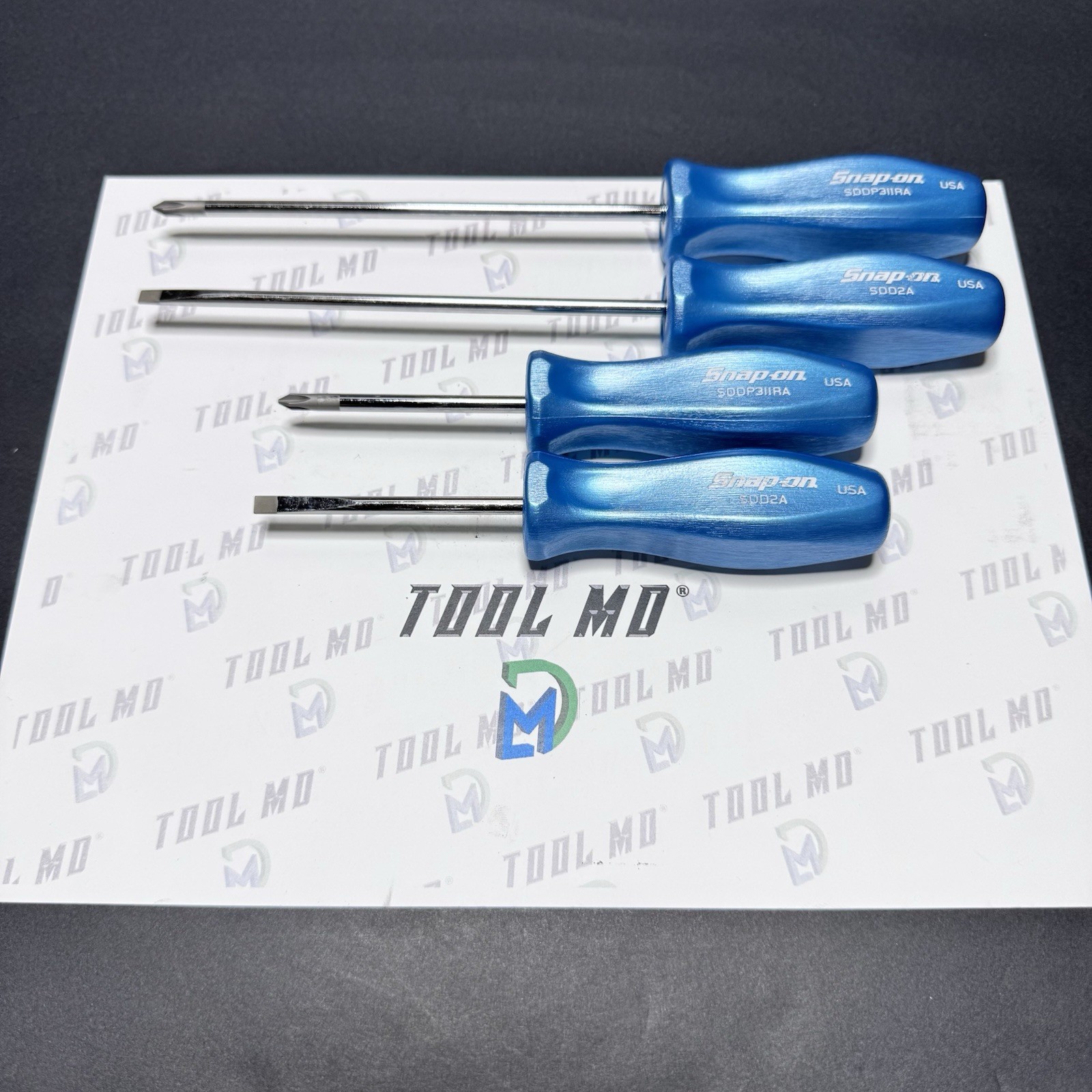 Snap-on Tools USA RARE Custom 4pc PEARL BLUE Hard Handle Cabinet Screwdriver Set