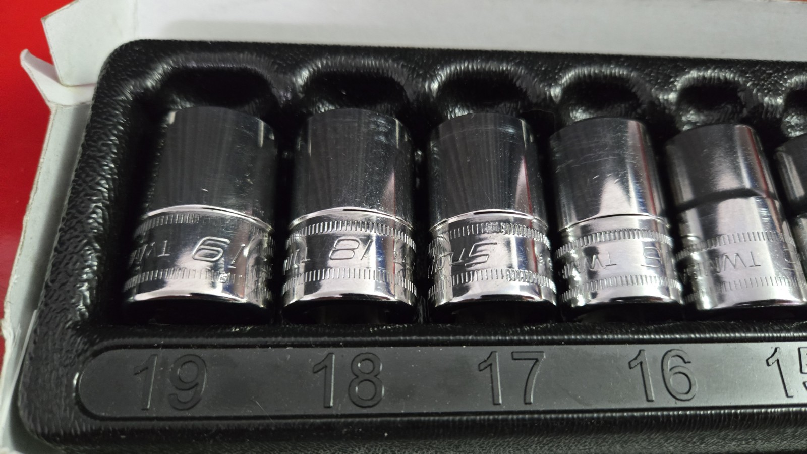 Snap On 310TWMYA 3/8″Dr Socket Set Metric (10mm-19mm)
