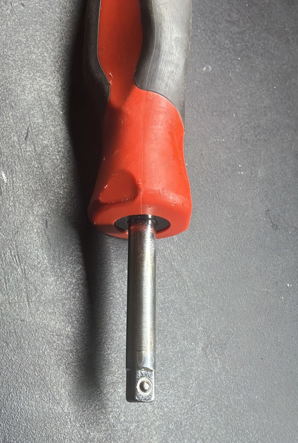 Snap-on Tools USA RED 1/4″ Drive Soft Grip Standard Shank Driver SGT4B