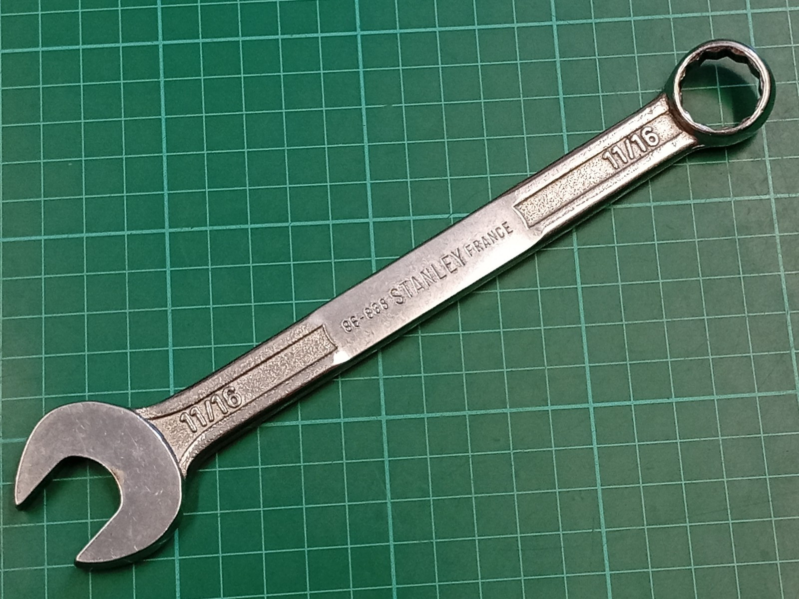 Stanley 86-838, 11/16″ AF, Chrome Vanadium, Combination Spanner, Made In France