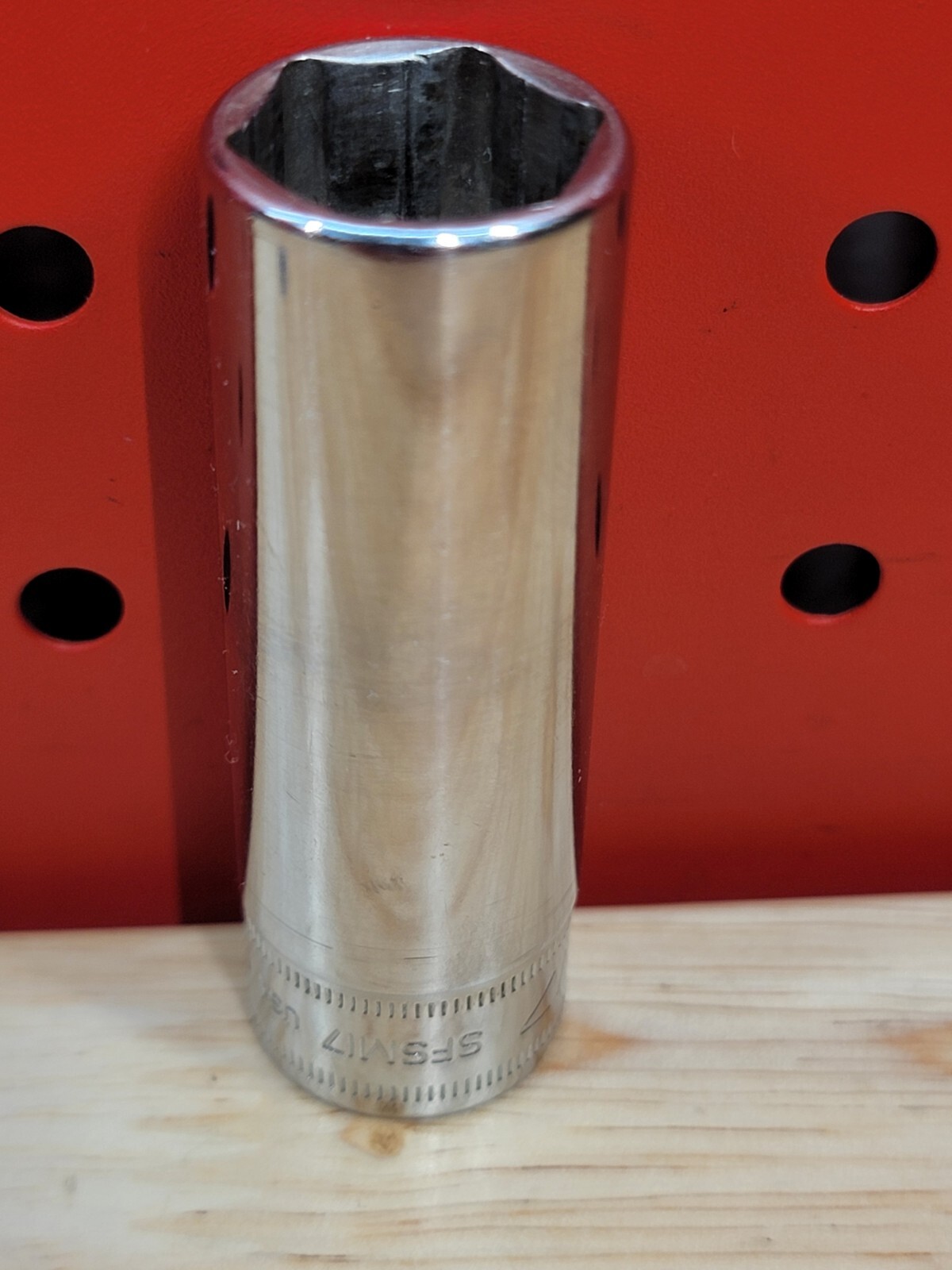 Snap-on Tools SFSM17 3/8″ Drive 17mm Metric 6-Point Deep Chrome Socket