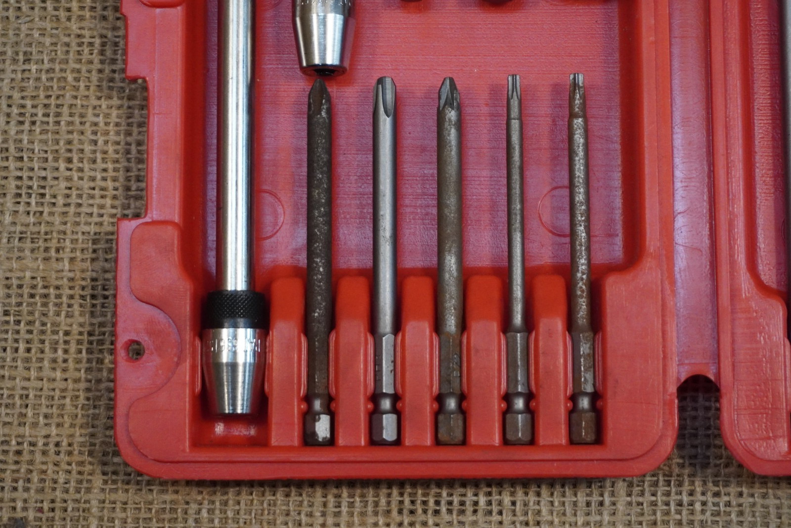MAC 16 Piece Quick-Change Fastener Drive Bit Automotive Set