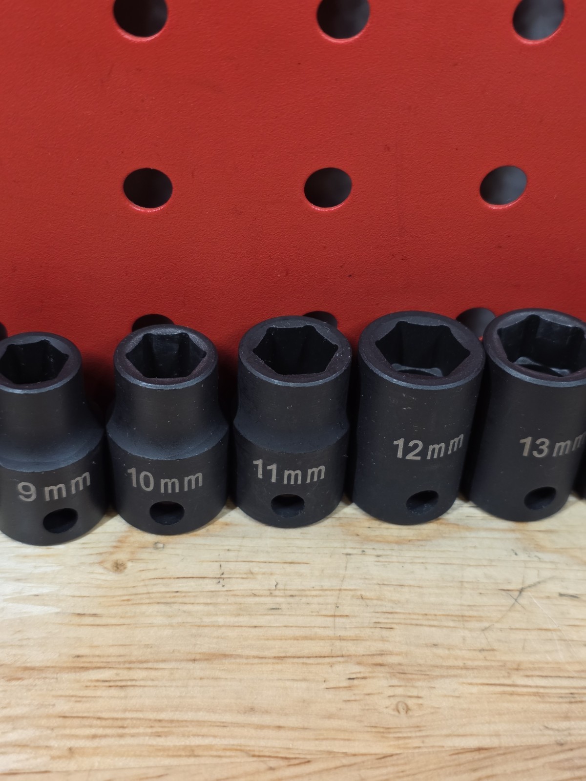 Cornwell Tools 7-19mm 13-Piece 3/8″ Drive 6-Point Metric Shallow Impact Set NICE