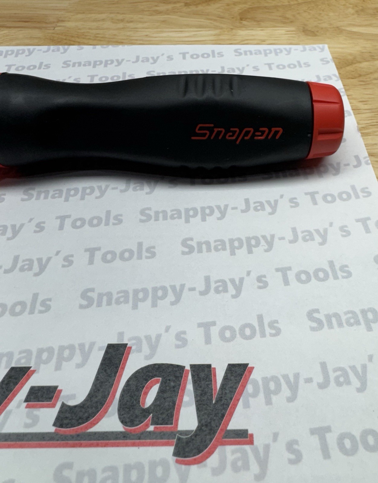 Snap-on Tools NEW RED Soft Grip Ratcheting Screwdriver w/ Bits SGDMRC44BR