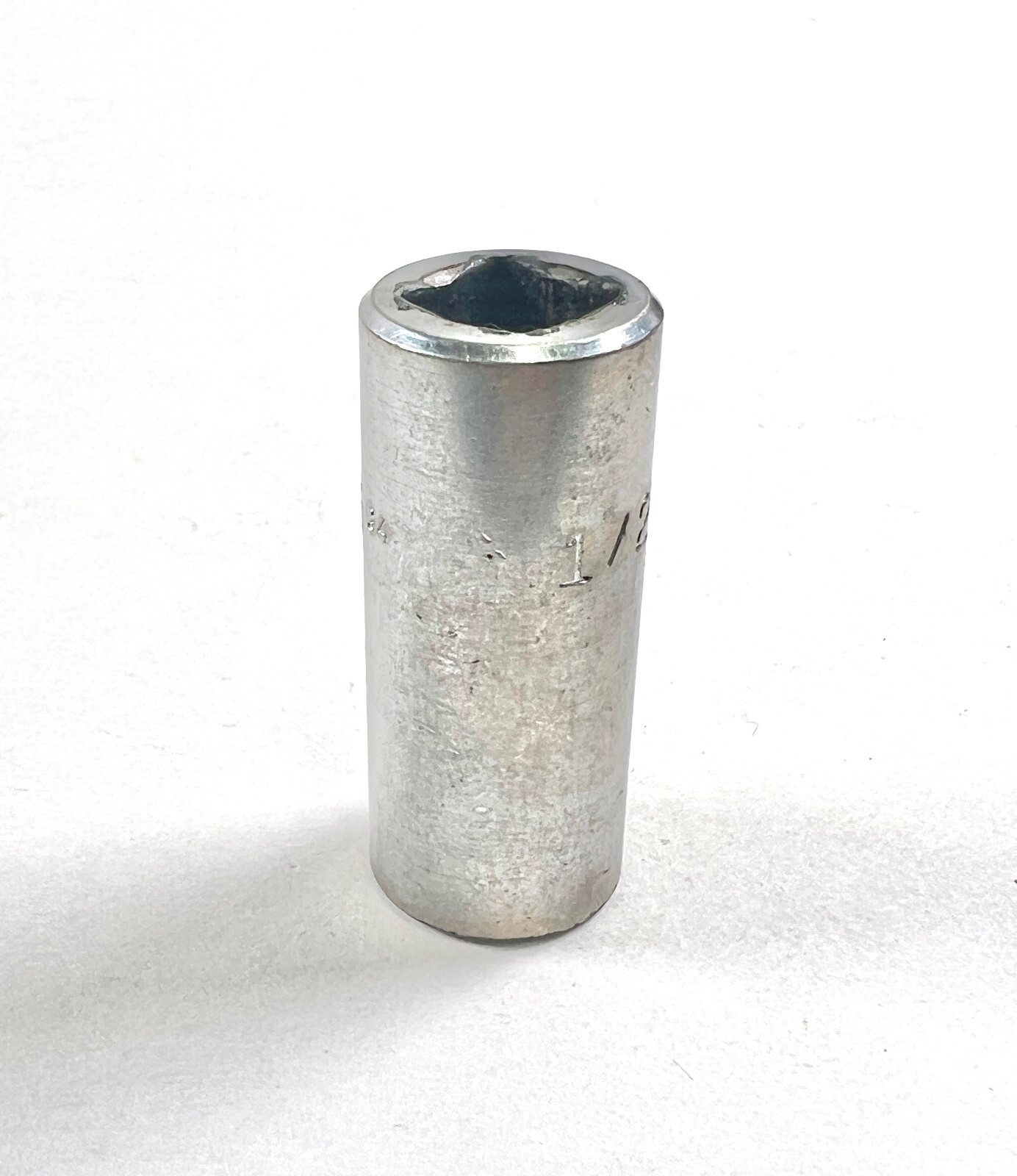 Mac Tools – 3/8″ Drive 1/2″ SAE, 6-Point Shallow/Standard Socket (USA, XD166)