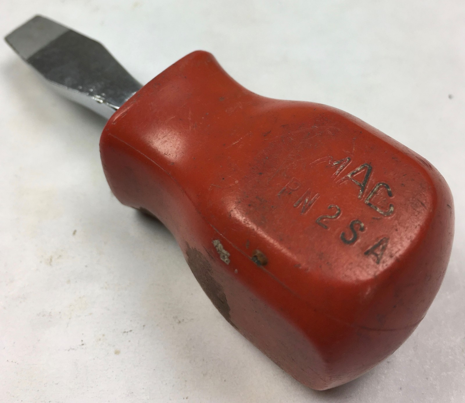 MAC Tools PN2SA RED Hard Handle Stubby Slotted Flat Tip Head Screwdriver U.S.A.