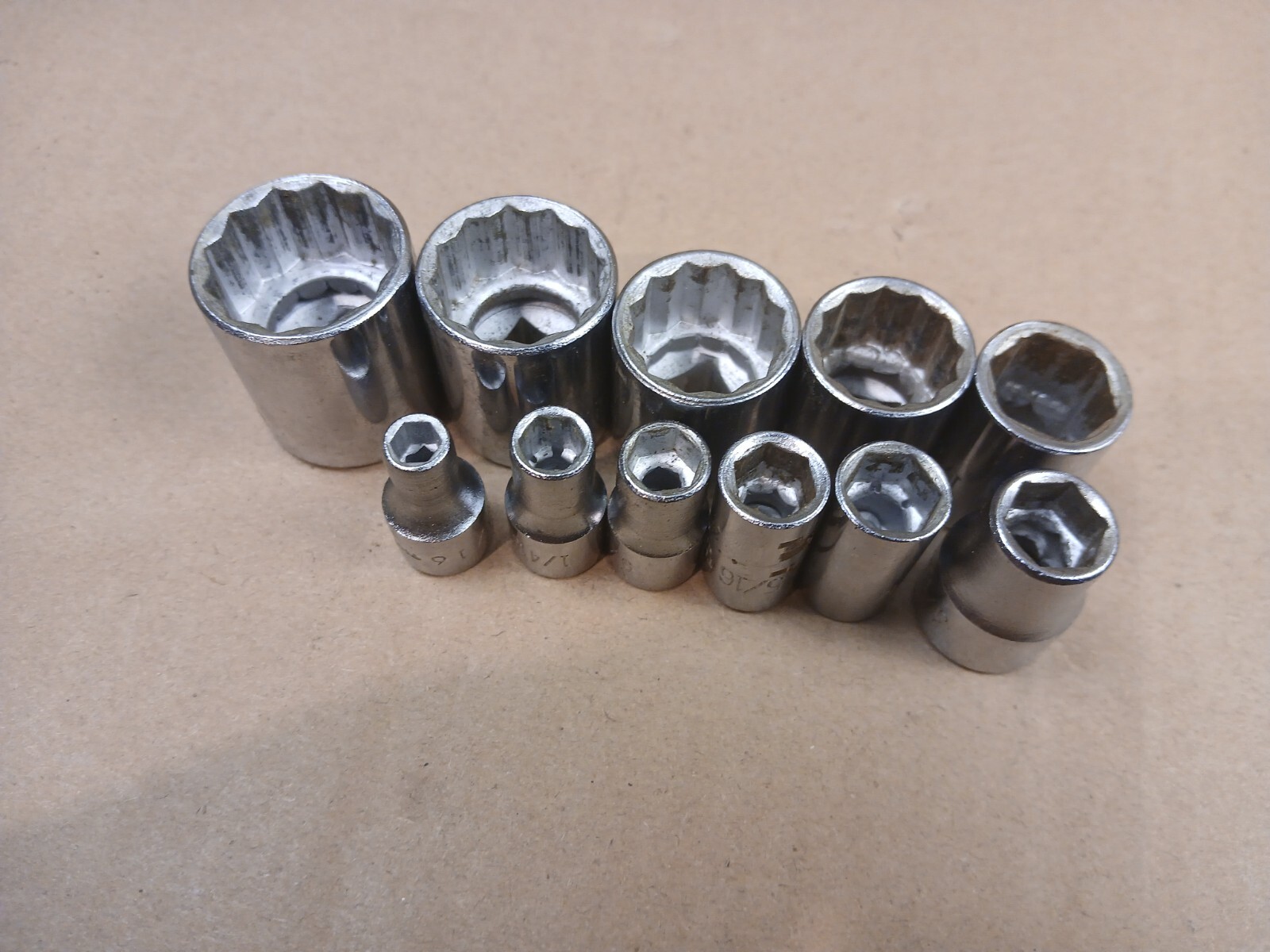 Thorsen Tools 3/8″ and 1/4″ Drive SAE Socket Set 12 Point & 6 Point Incomplete