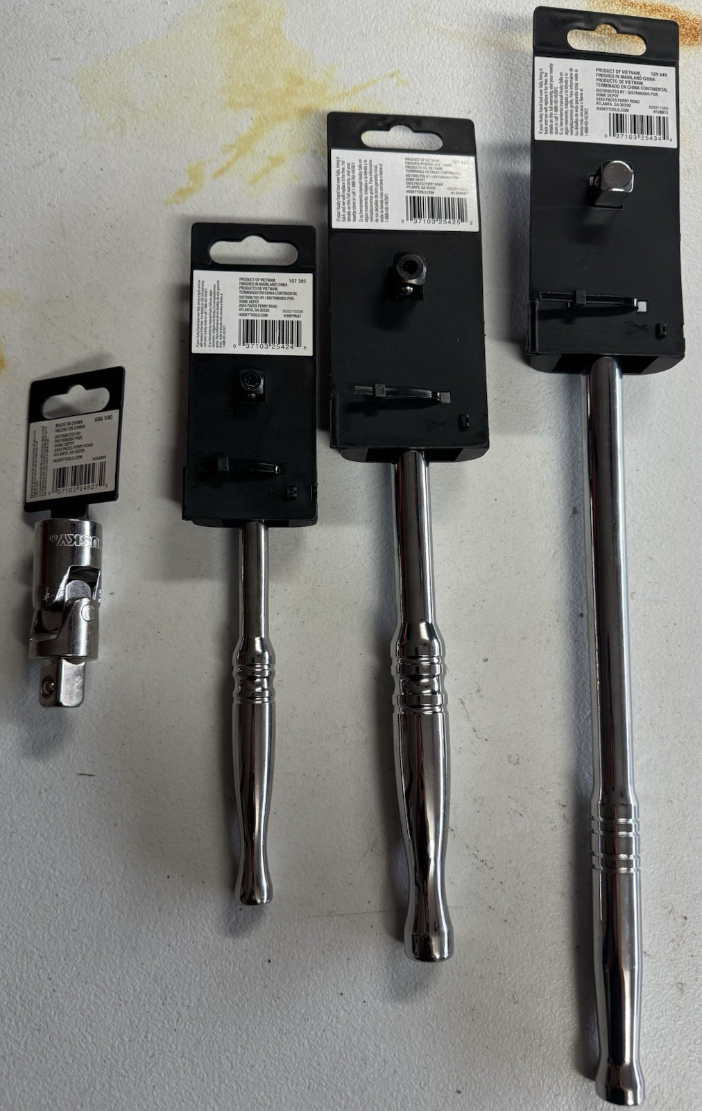 Husky Ratchet Set Lot 3/8 And 1/2 Plus 15” Breaker Bar And Universal Joint