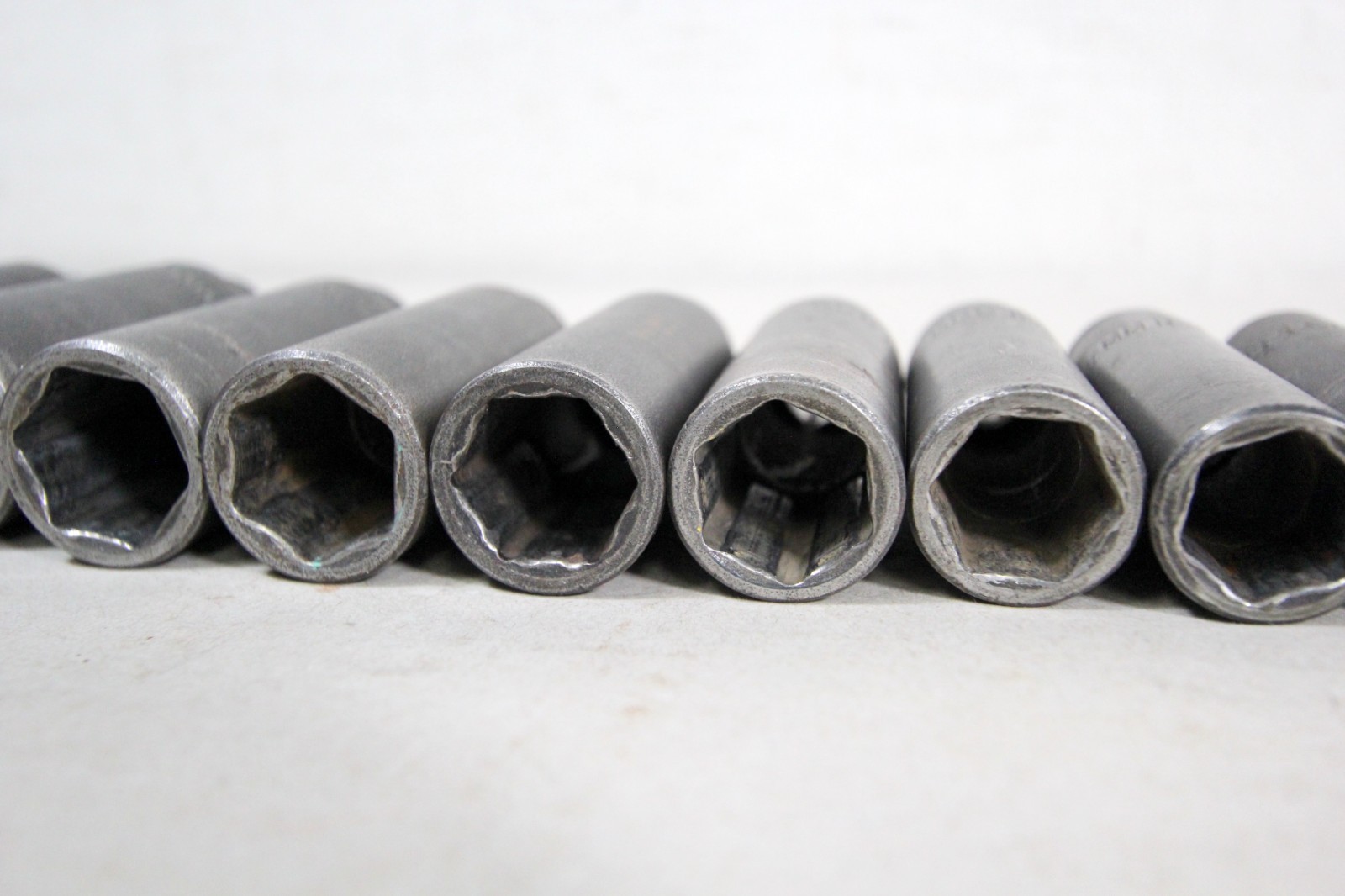 15pc Mac Tools 1/2″ Drive Metric Impact Socket Set 6 Point VDP6 READ DESC