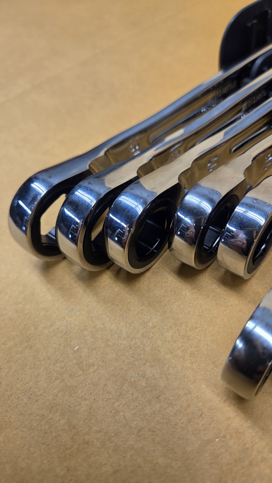 Mac SRWMO126PT 12-Piece Metric 6-Point Offset Reversible Ratcheting Wrench Set
