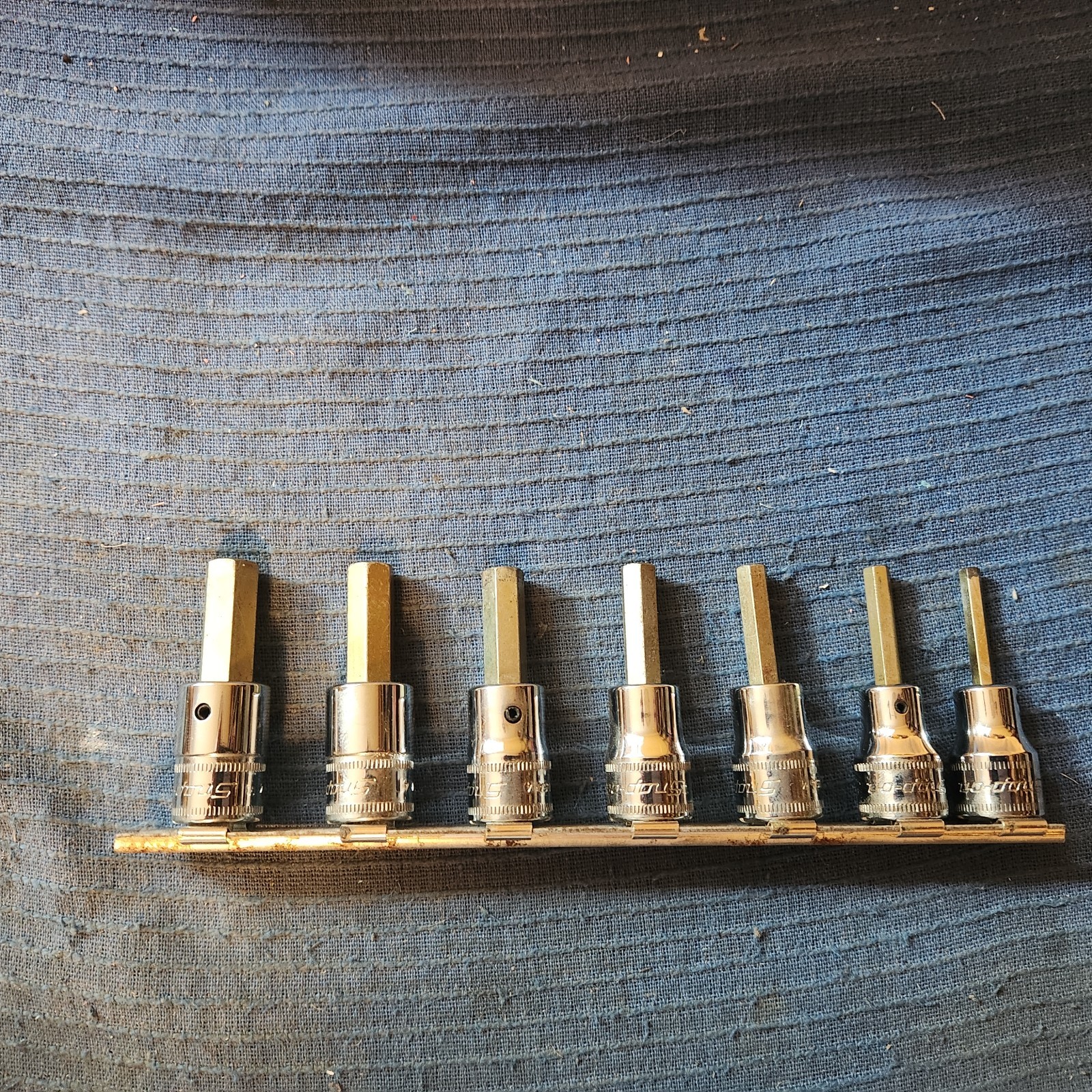 Snap-on 207FAMY 3/8″ Drive Hex Bit Socket Driver Set 7 pc 4mm-10mm, Original Box