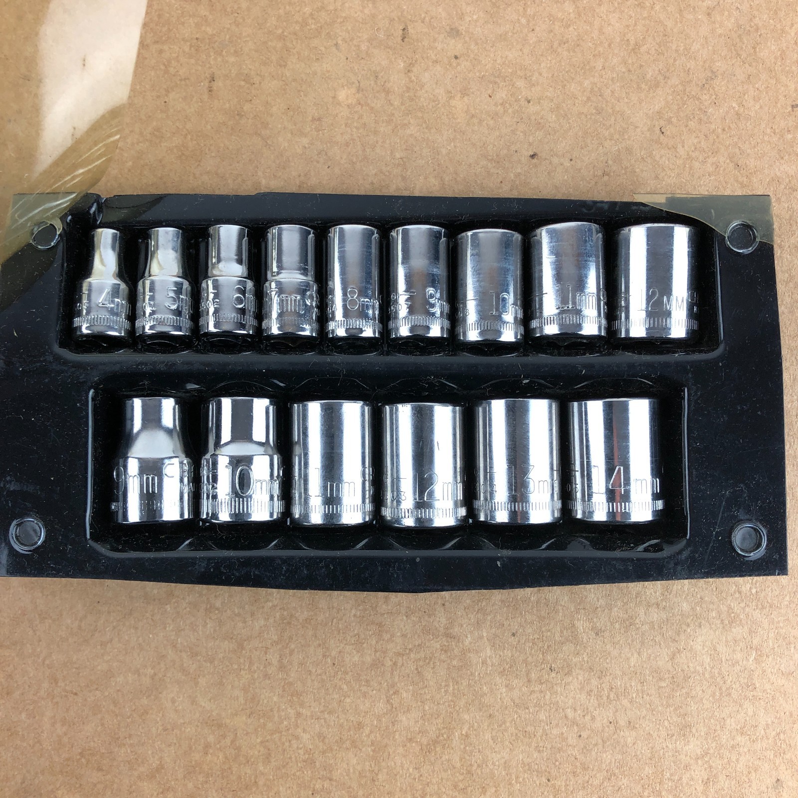 Craftsman USA Metric Socket Set 3/8” & 1/4″ Drive 4mm-14mm G -MM- 15 Pcs. Tray