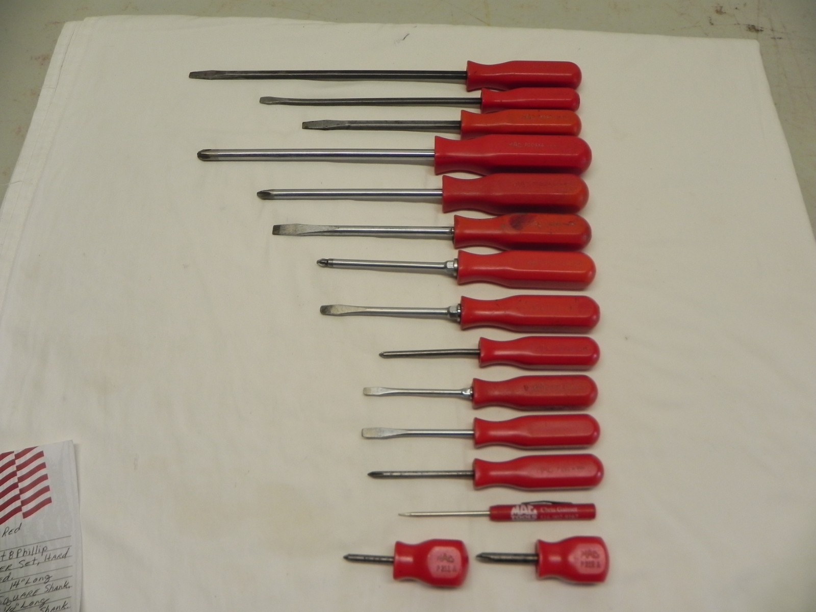 Mac Tools Vintage 15 Piece Flat Tip & Phillips Head Red Screwdriver Set
