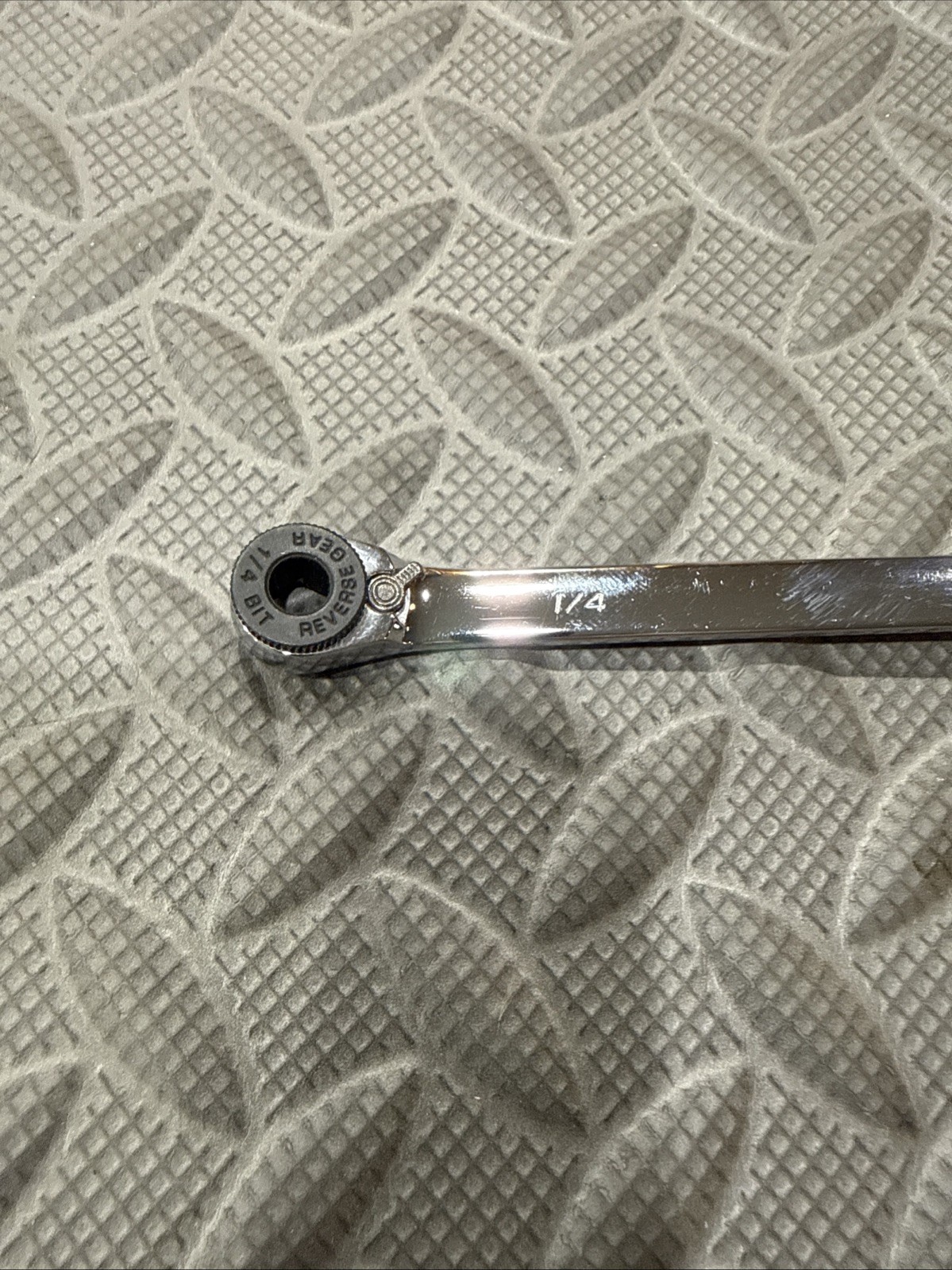 VIM Tools HBR8 8″ Long 1/4″ & 5/16″ Hex Bit Ratchet Tool with 1/4″ Adapter