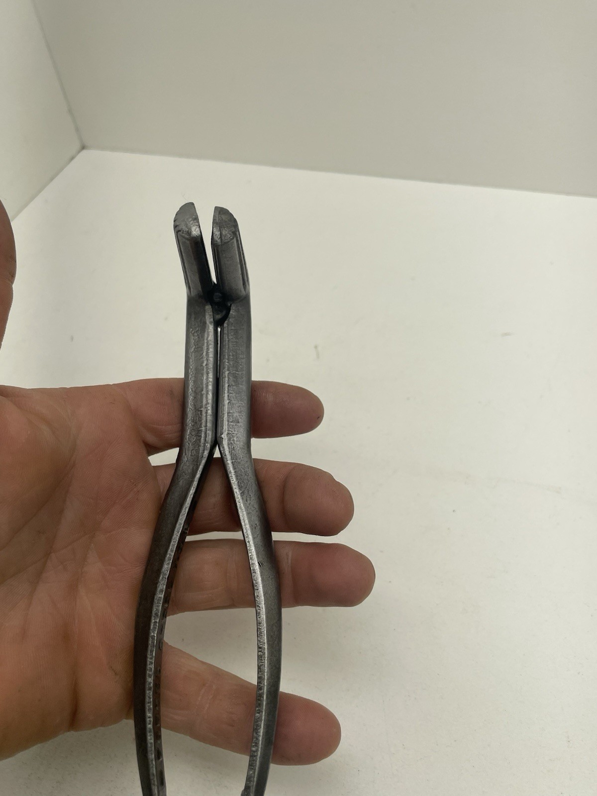 Blue Bird No.20 Terminal Pliers