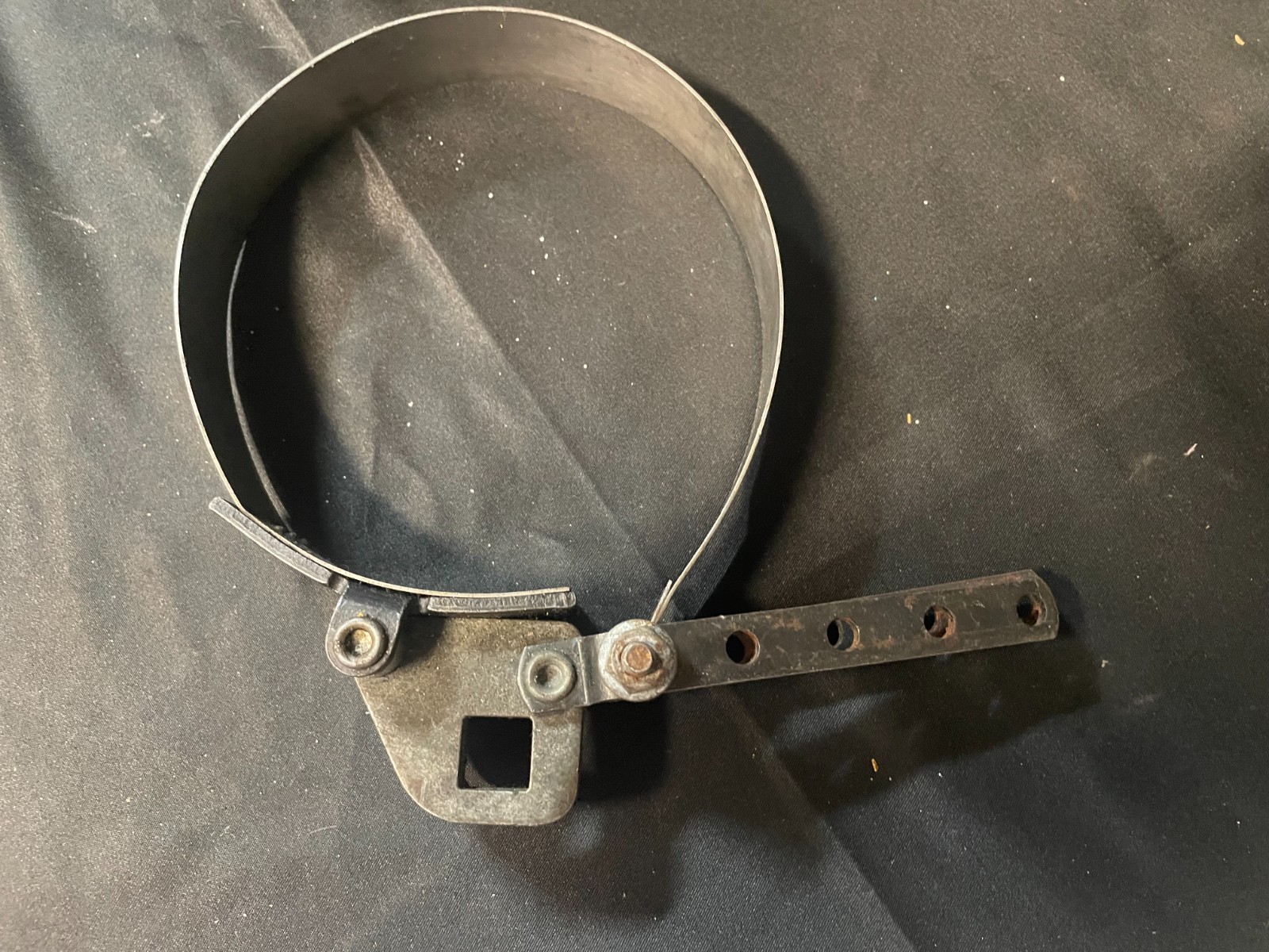 Adjustable Heavy Duty Oil Filter Band Wrench Pivoting Jaw Extension Mechanic