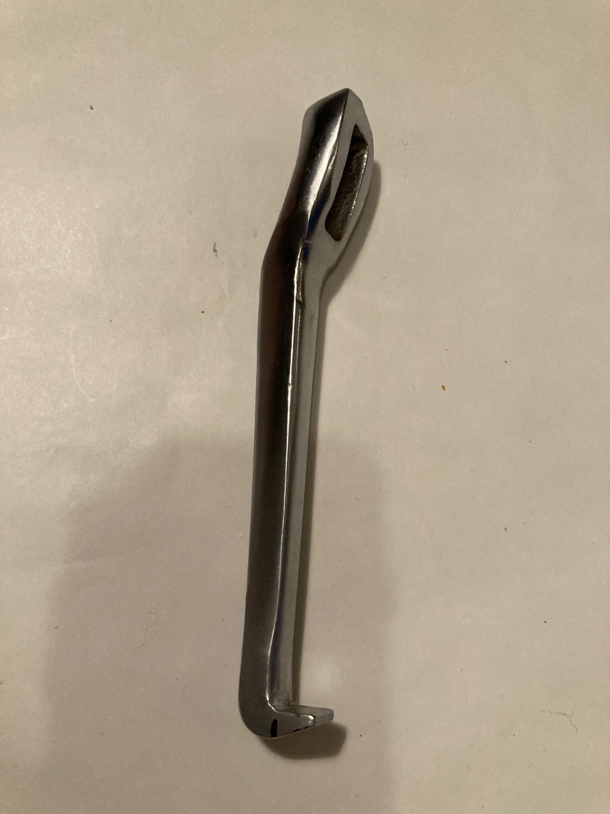 U.232G1 FACOM BEARING PULLER