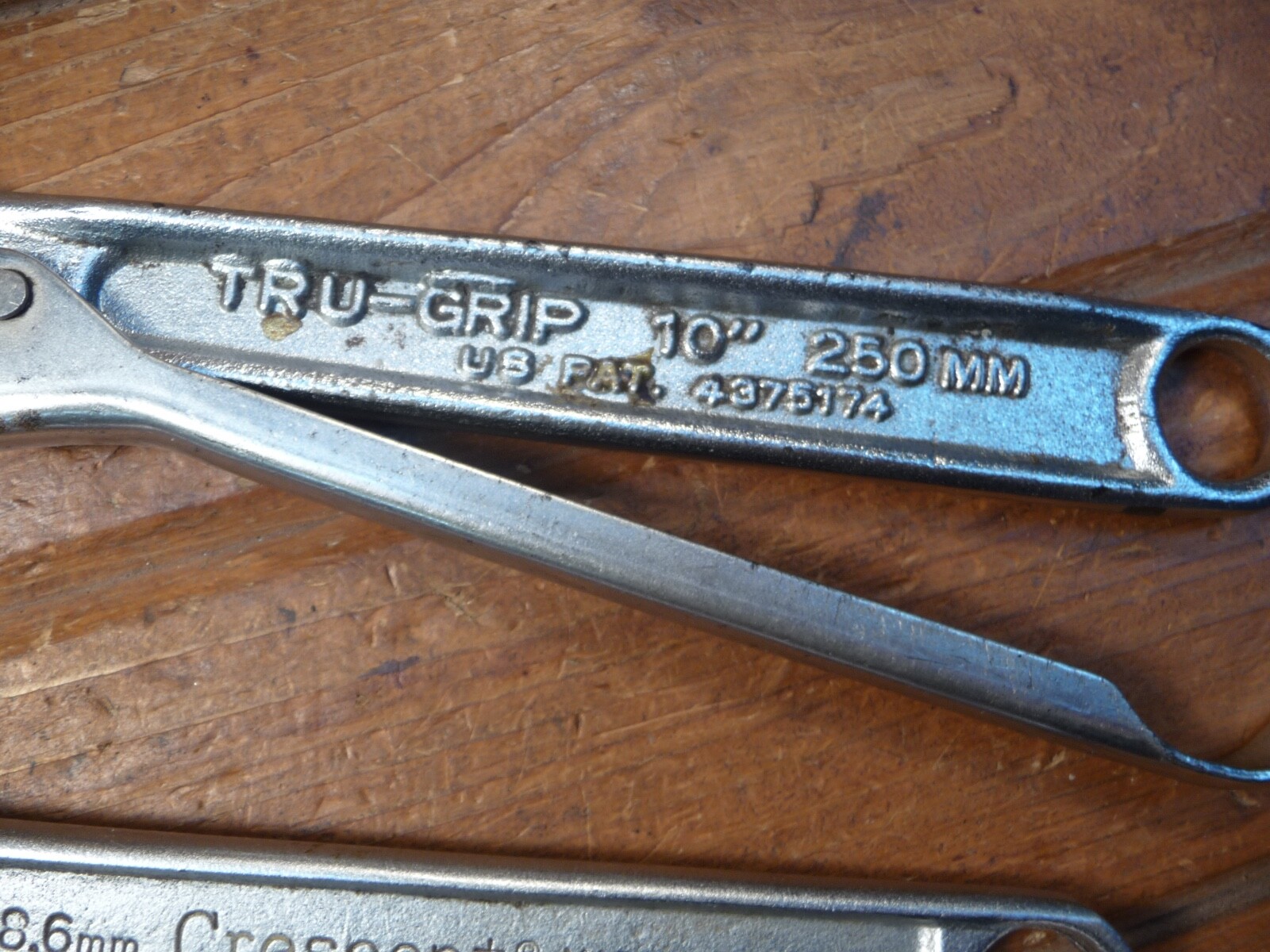 2 Vintage Adjustable Wrenches 10″ Crescent Wrench Crestoloy USA TRU-GRIP Taiwan