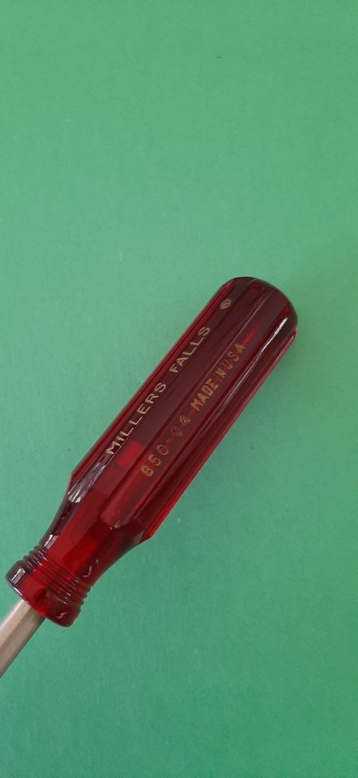 NOS NEW Millers Falls #4 USA No. 850-8 Phillips Head Screwdriver Clear Red E8
