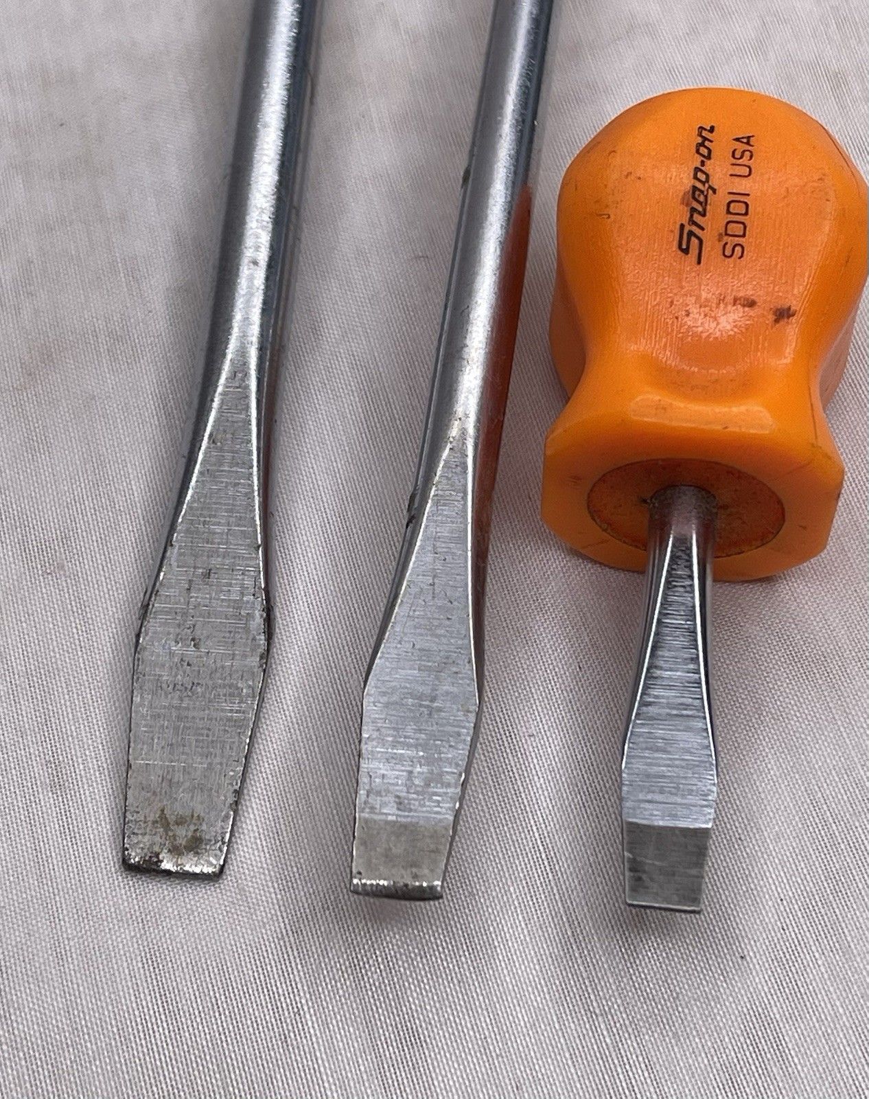 Snap-On SnapOn 3 Pc Slotted Screw Driver Lot, (2) Harley Davidson SDD8 SDD6 SDD1