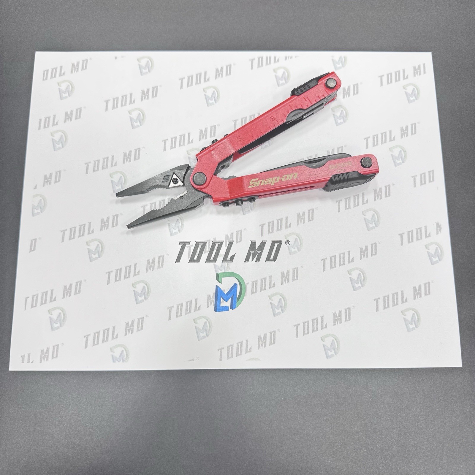 Snap-on Tools USA NEW Multi-Tool With Sheath RED SMT97R