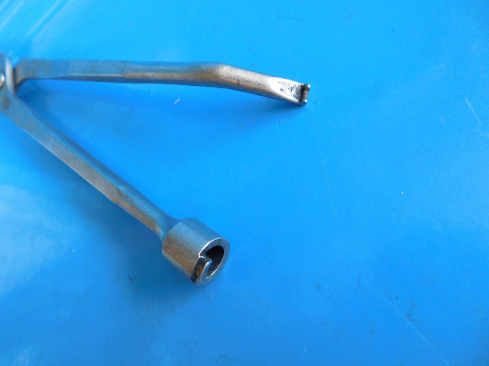 USED, SNAP ON TOOLS BRAKE SPRING PLIERS , PART #131A