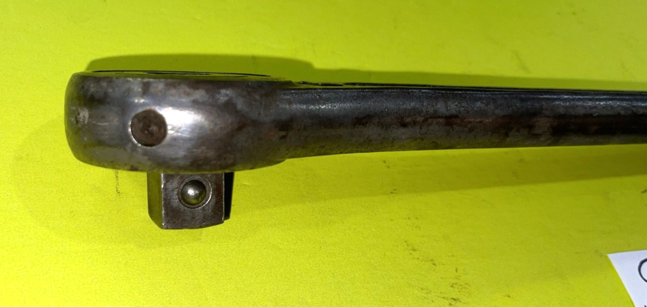 CORNWELL TOOLS VINTAGE 3/4 DRIVE RATCHET 20 INCH HAS ON OFF PUSH TYPE NUB