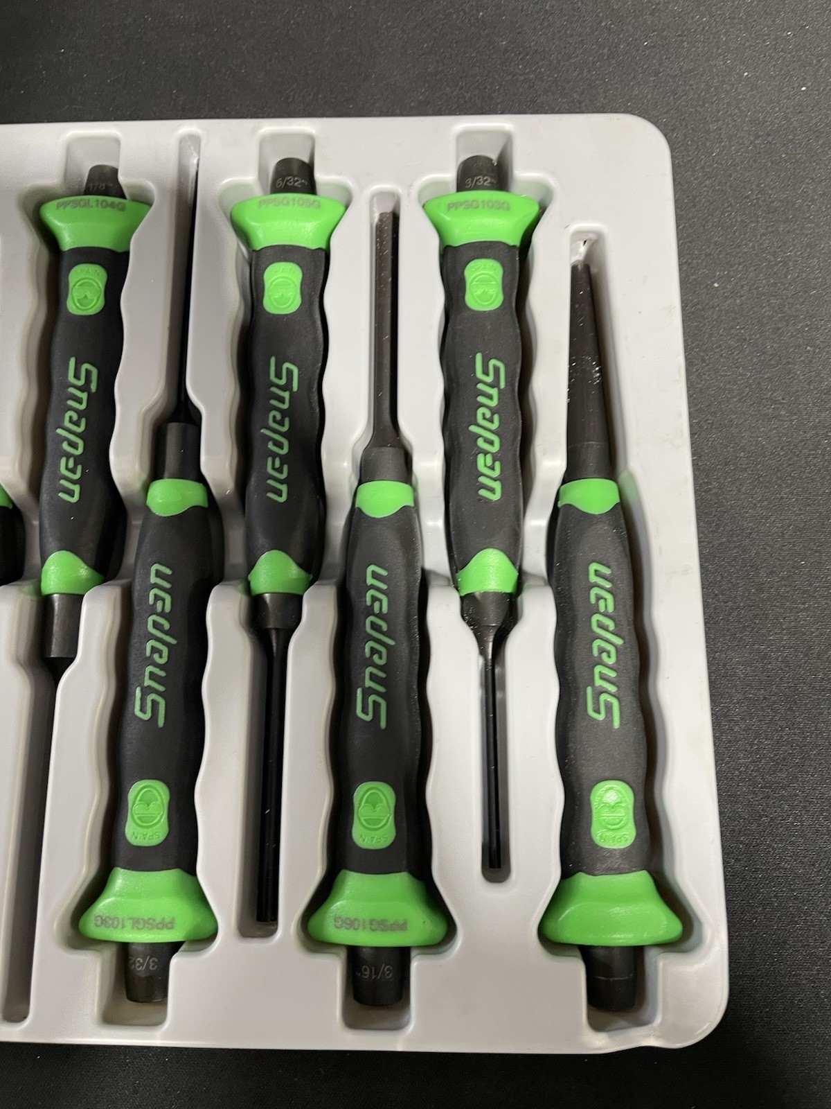 Snap-on PPCSGL714G 14pc Green Soft Grip Punch Chisel Set Open Box