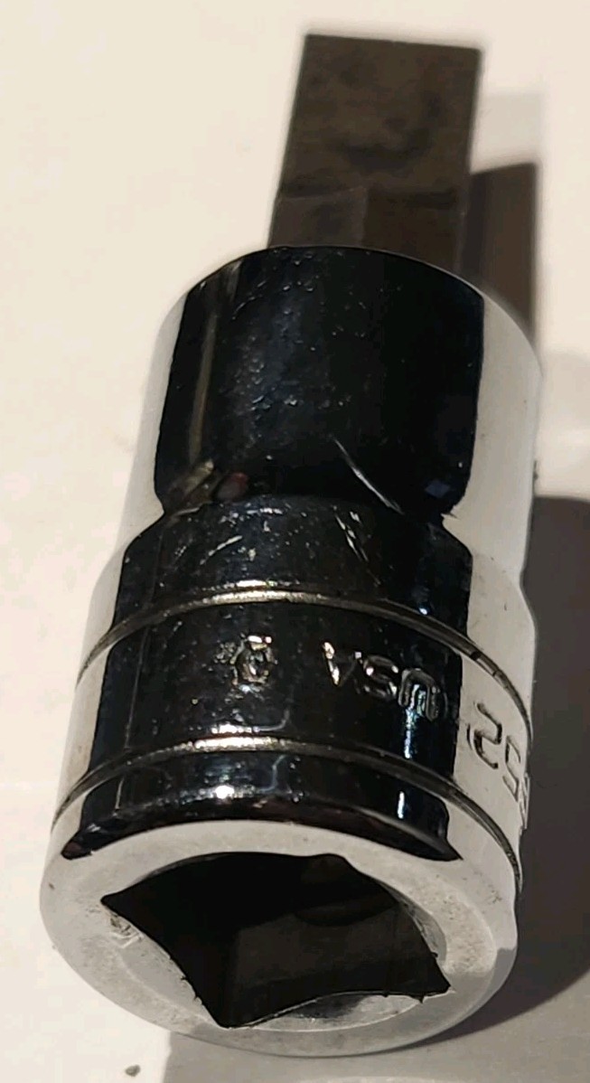 Snap On 3/8″ Drive 3/8″ Flat Tip Short Bit Driver Socket USA F62E