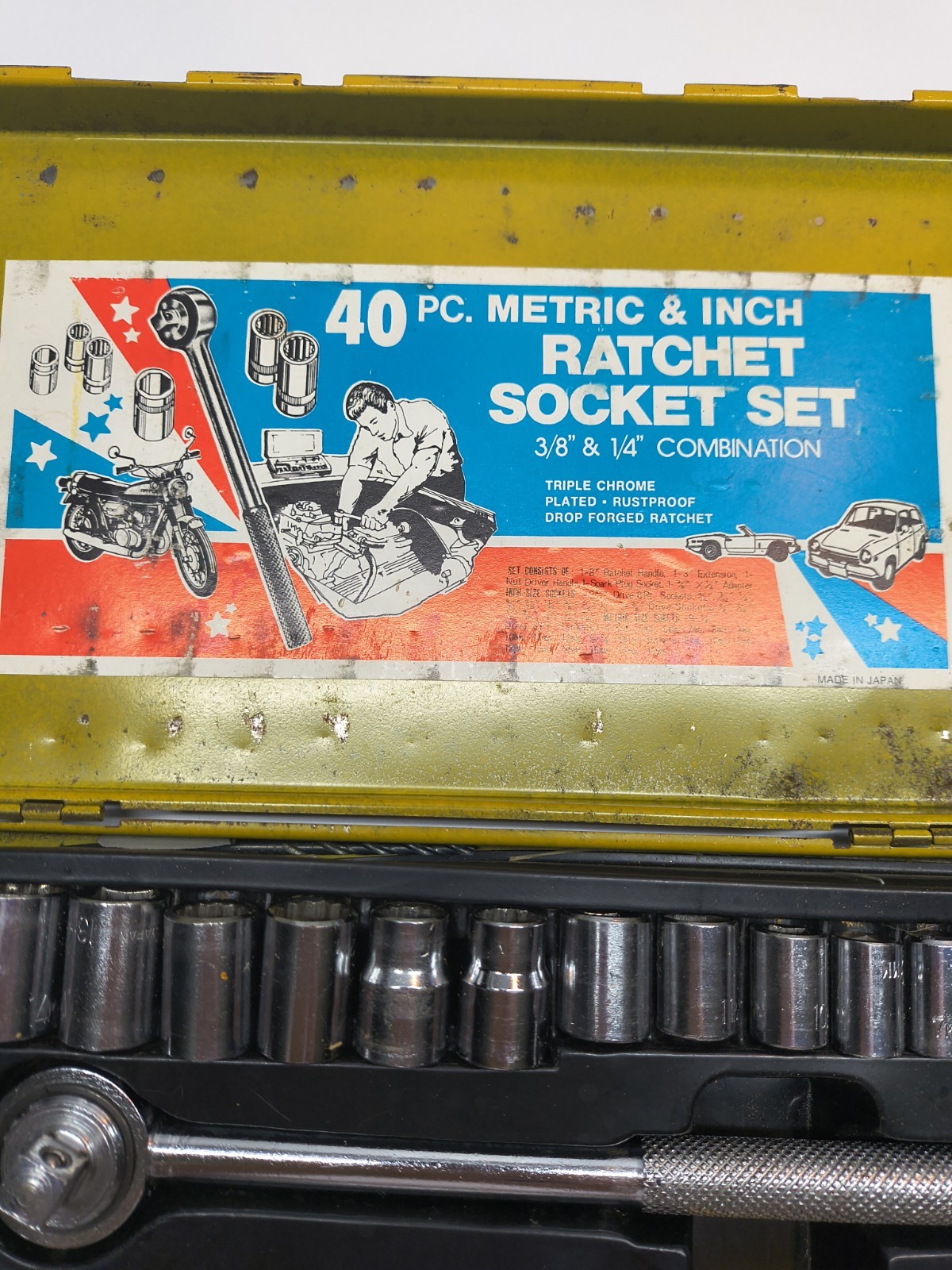 40 PC. Metric & Inch Ratchet Socket Set