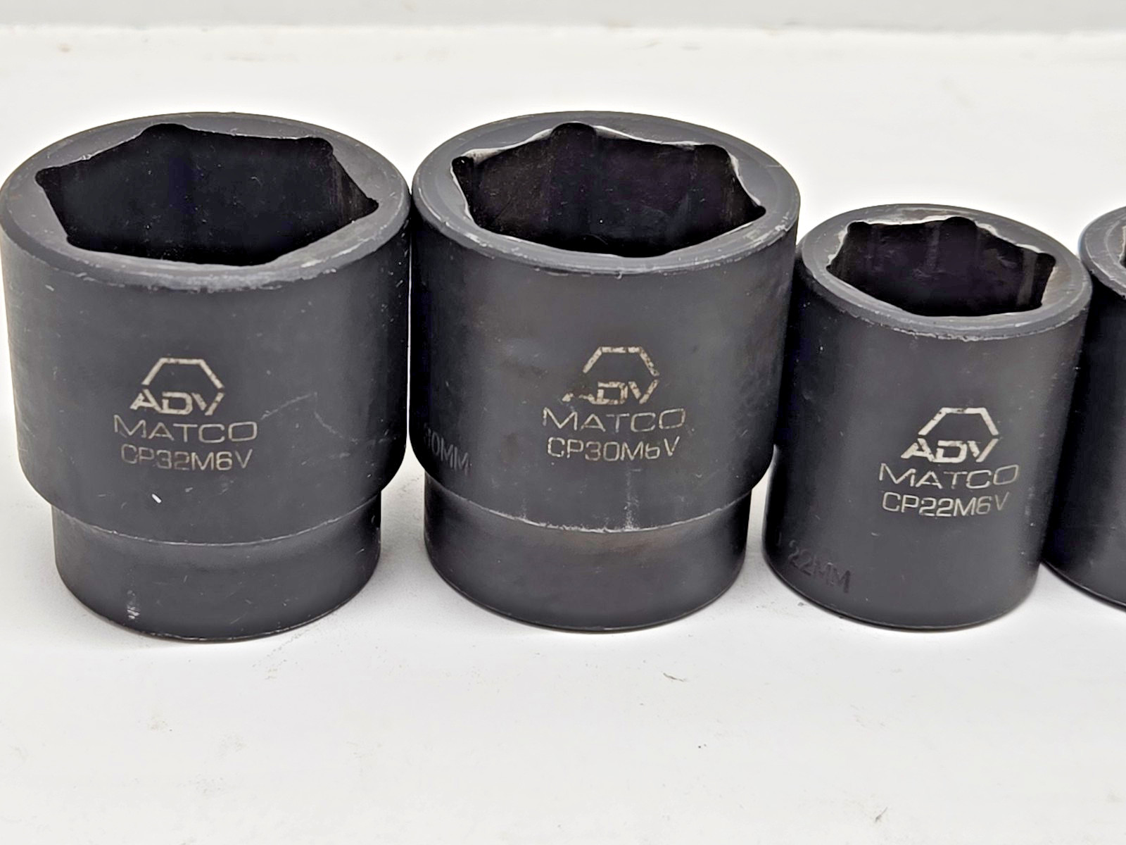 MATCO ADV 14 Piece Socket Set 1/2″ Drive Shallow Impact Metric 6 Point