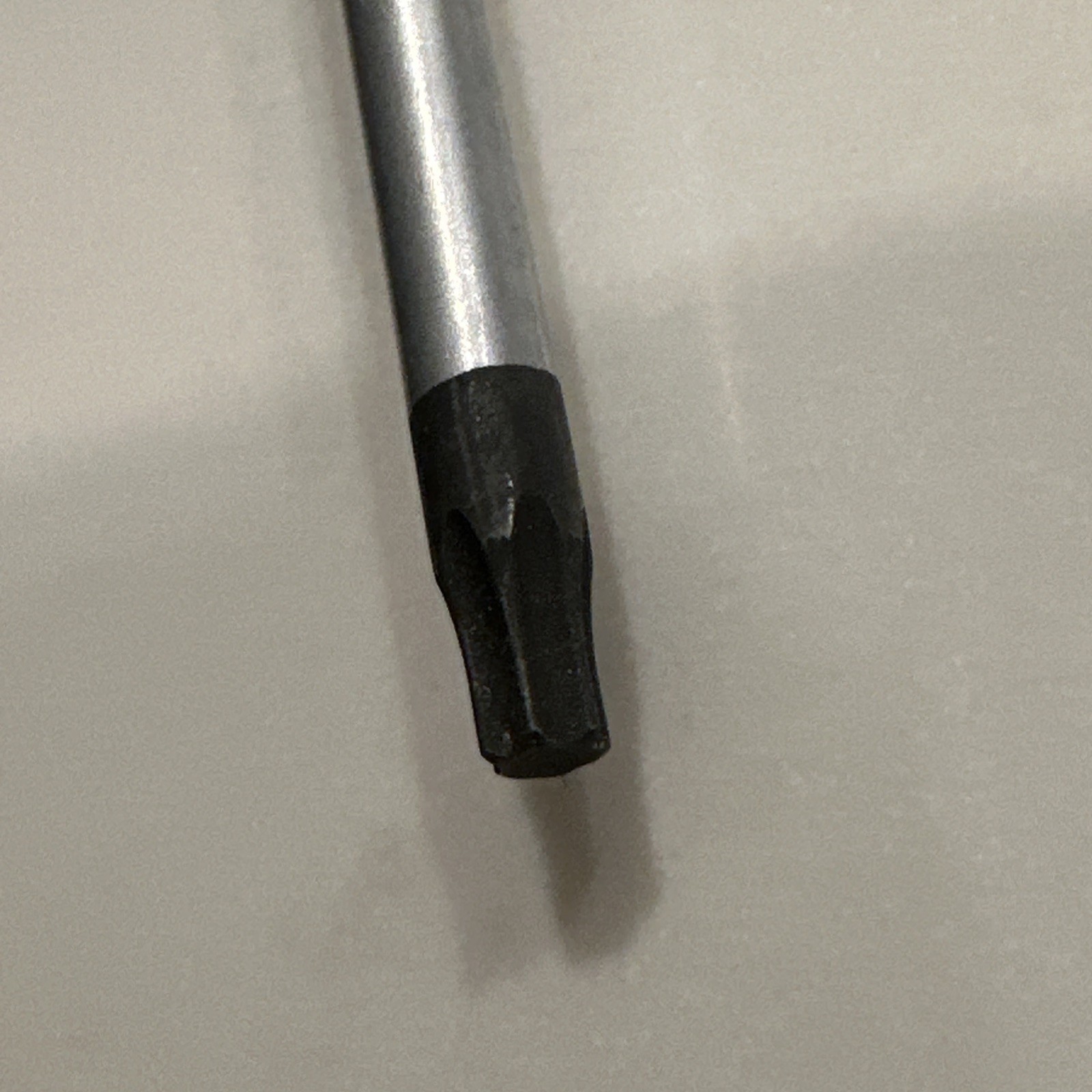 GearWrench T-27 x 6″ Torx Star ScrewDriver Dual Material Grip 80028D New