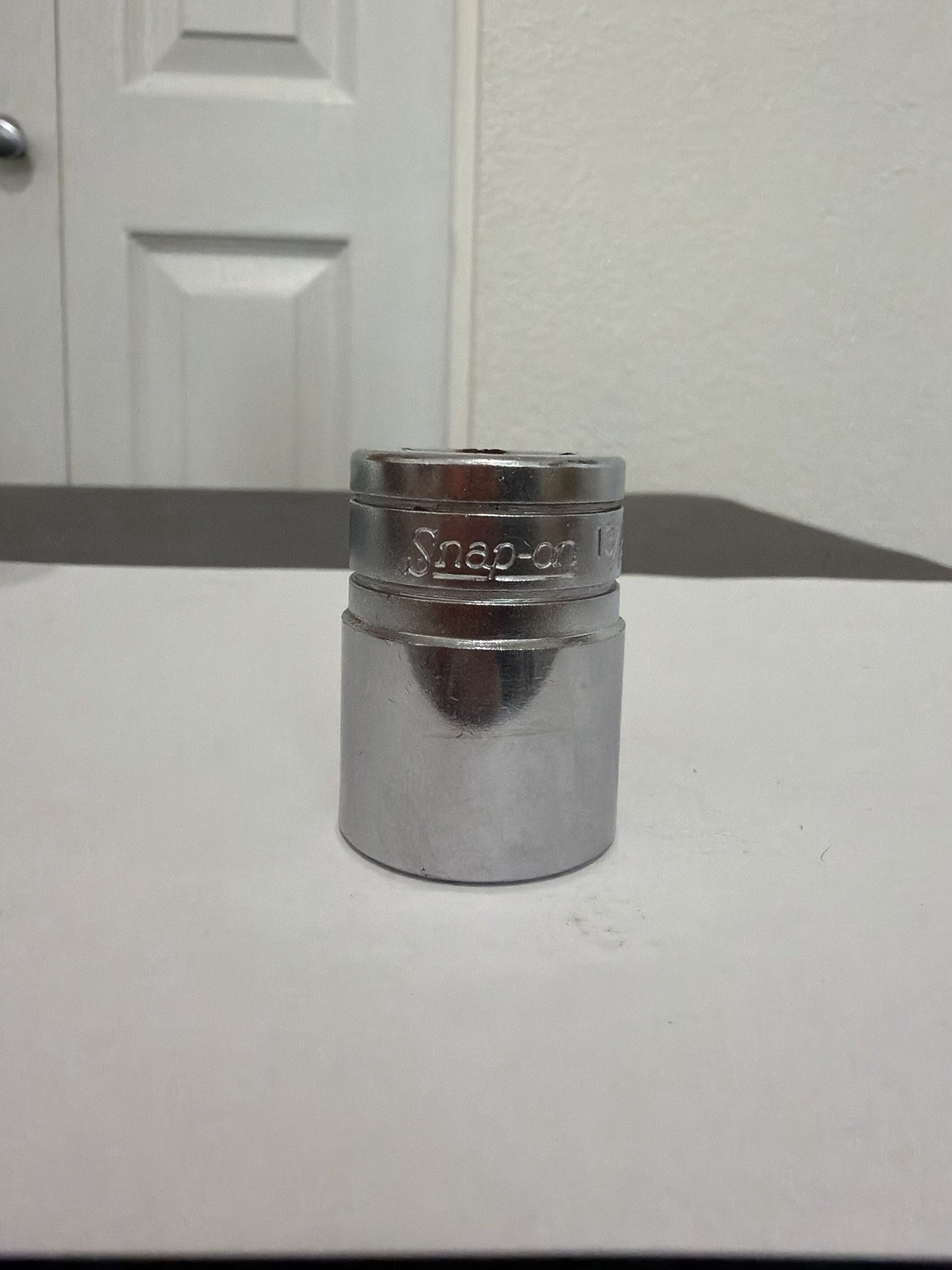 Snap On – 1/2″ Drive SW-261 13/16″ 12Pt SAE Shallow Chrome Socket – SW261