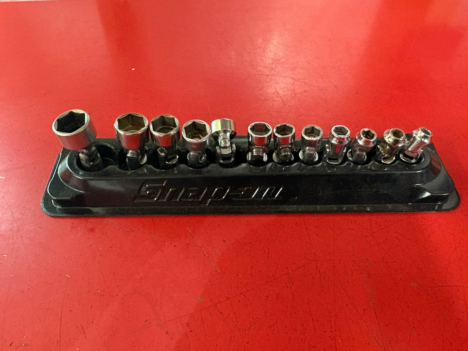 Snap On 12pc 111TMUSMA + 5mm 1/4″ Dr. Metric Universal Swivel Socket Set 5-15mm