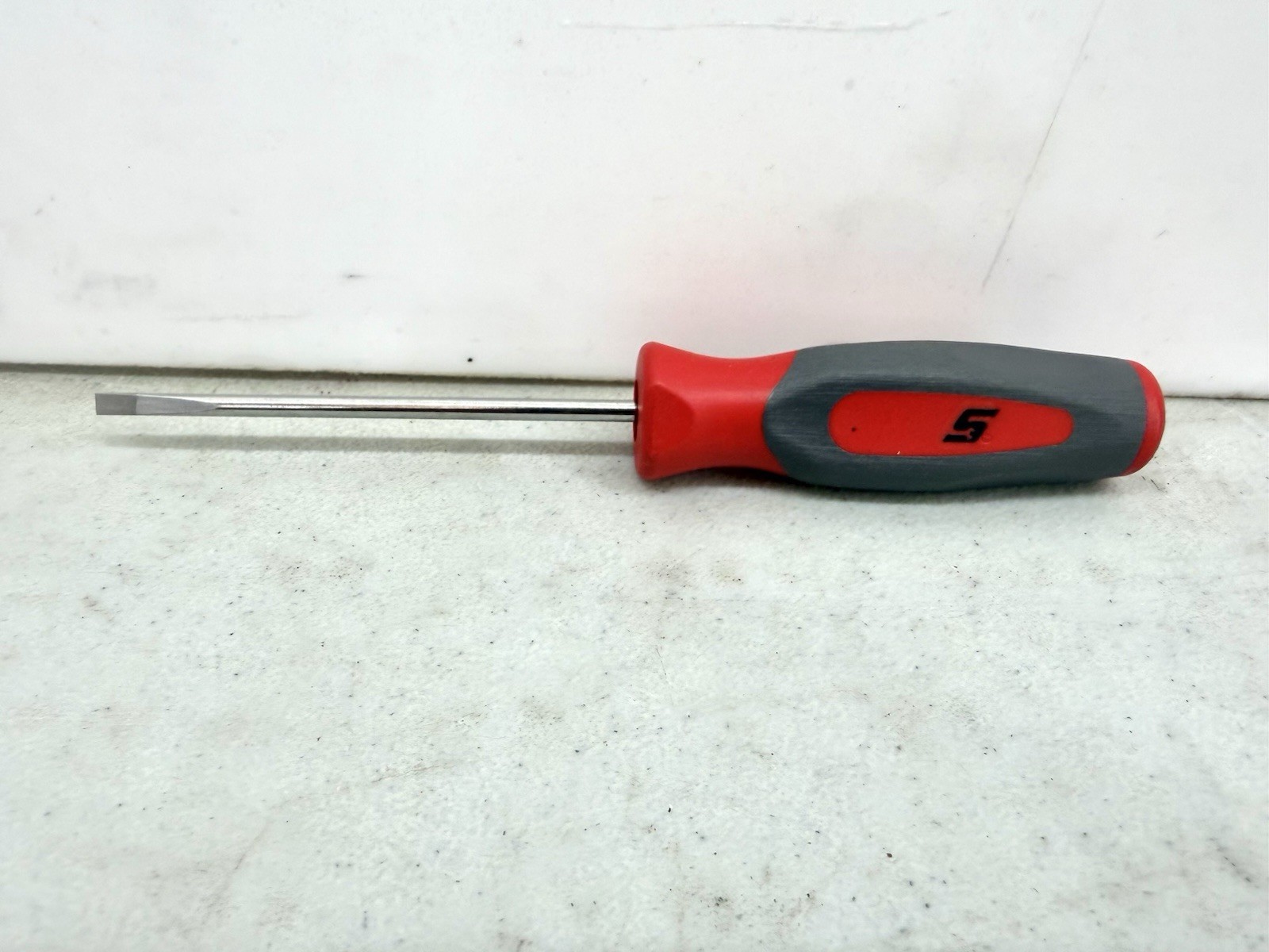 Snap-On Tools New Red SHD304 1/8” Flat Tip Hard Handle Mini Screw Driver