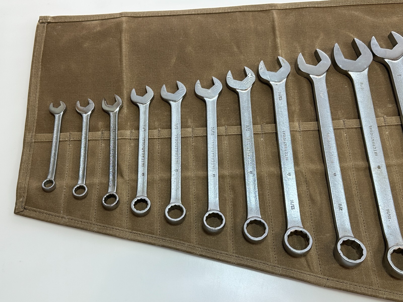 International Harvester IH USA SAE 3/8″-1-1/4″ (Complete) Combination Wrench Set