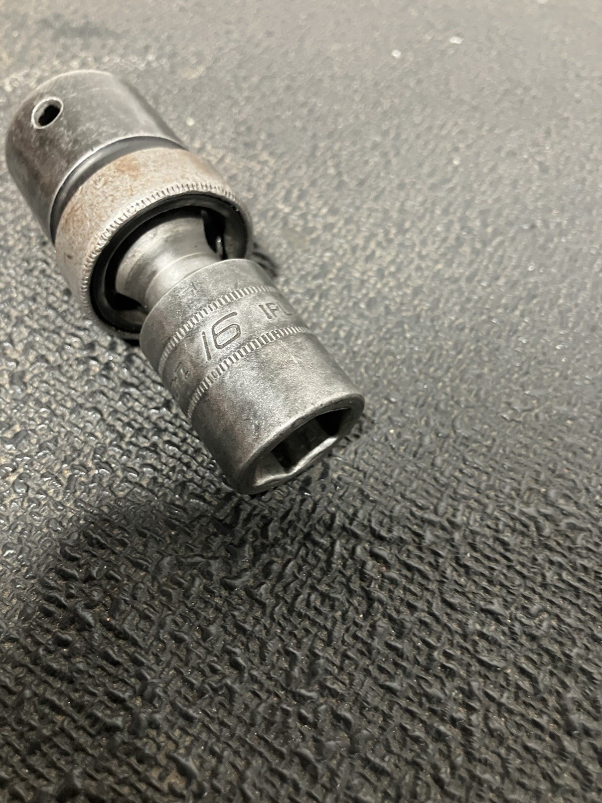 SNAP ON 1/2 – IPLM16 – 16MM SWIVEL/WOBBLE IMPACT SOCKET SIX POINT