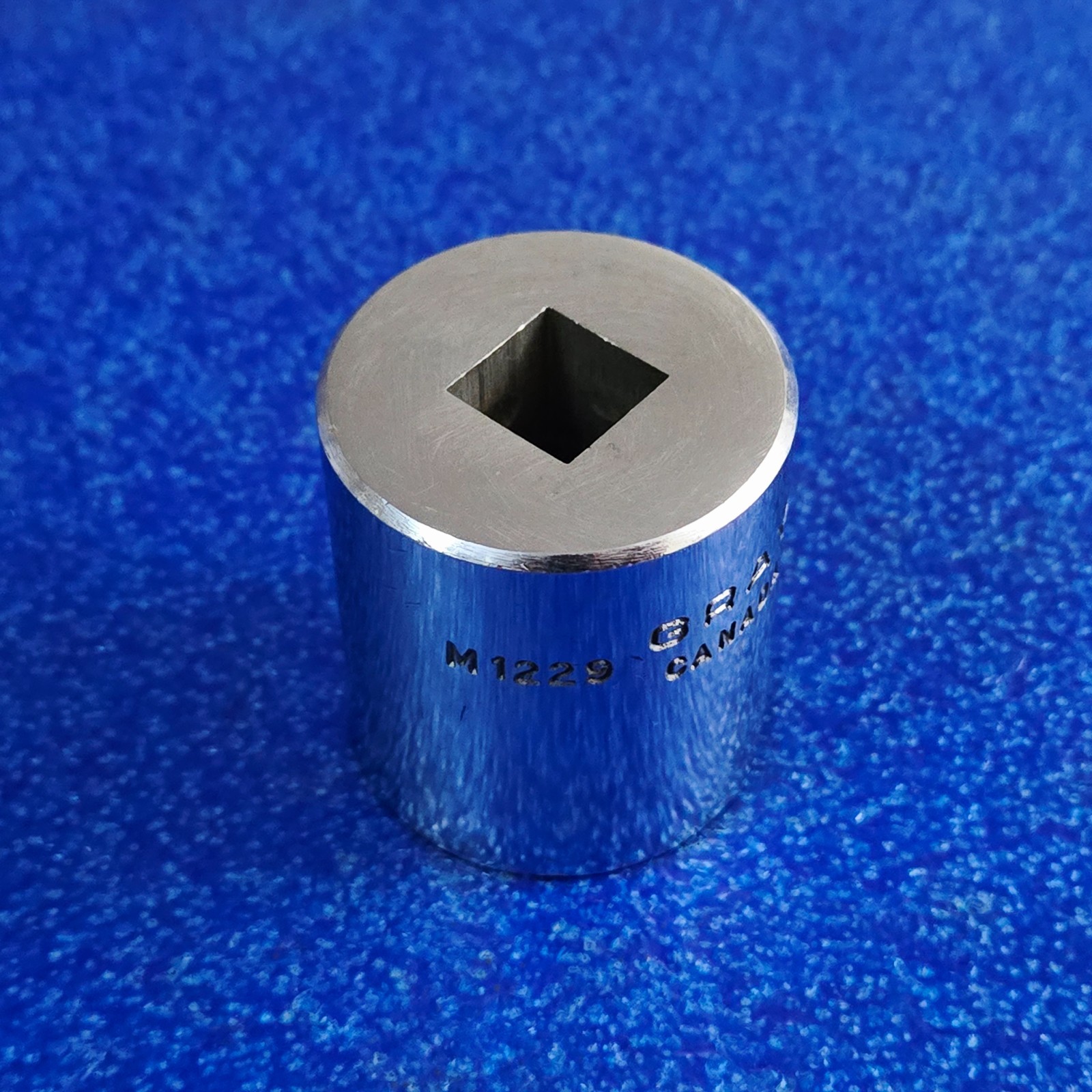 Vintage Gray Canada M1229 29mm Socket 1/2″ Dr 12pt Clean Mechanic Metric Tool