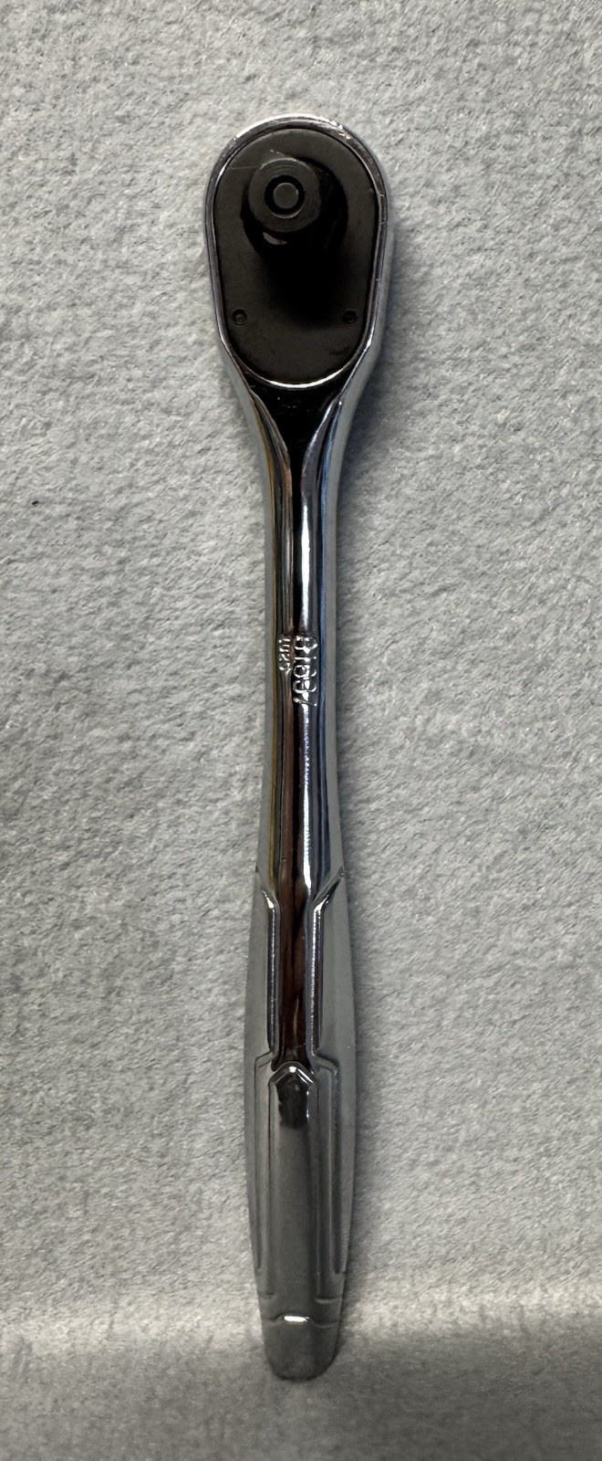 Kobalt 81697 90 -Tooth 3/8-in Drive Full polish Handle Ratchet 90T
