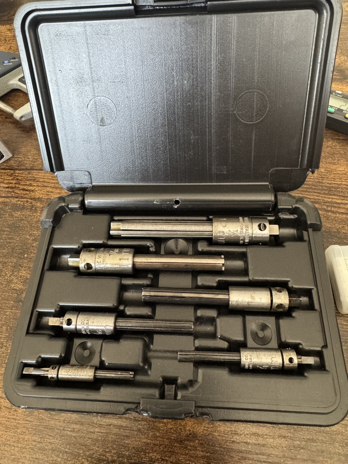 Walton 18001 6 PC Tap Extractor Set USA 4 FL SAE NC NF Metric W/ Case 3/16-1/2
