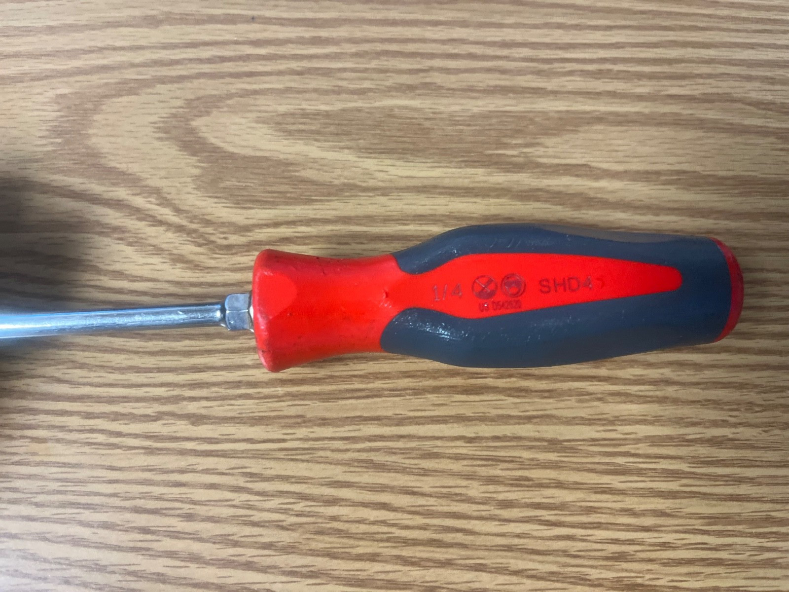 SNAP ON SHD4 -RED/GRAY COMFORT GRIP HANDLE 1/4 FLAT BLADE 8.75″ LONG LOT#46
