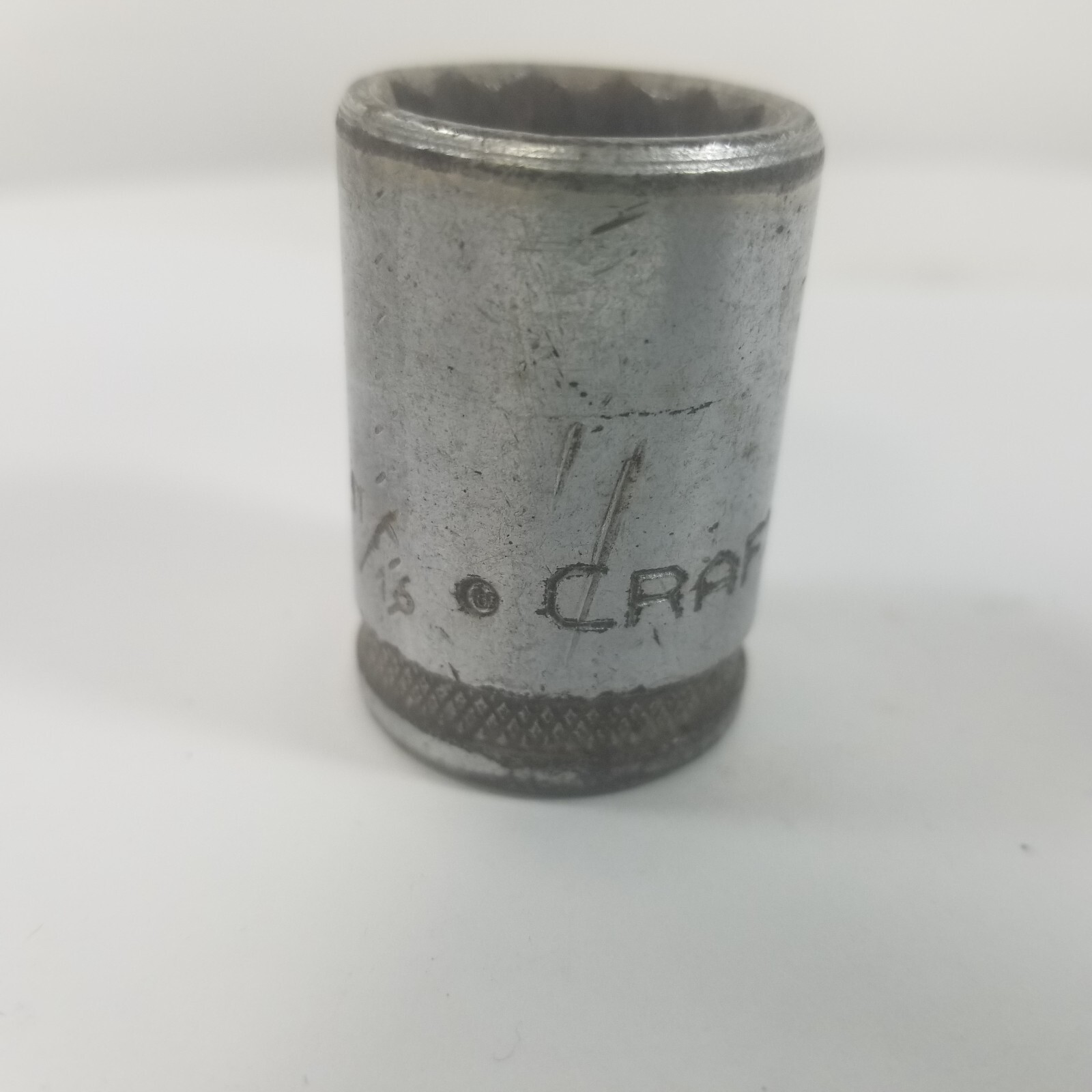 Craftsman 11/16in 1/2 drive 12pt Socket Knurled