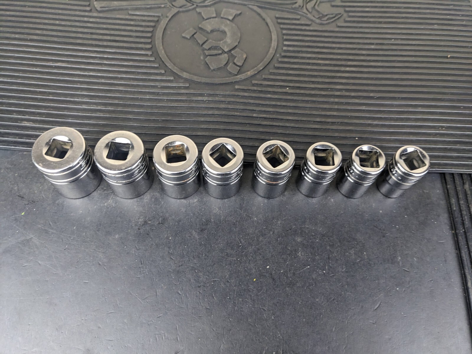 #av826 Snap-On Set 1/2″ Drive Socket Set 9/16″ to 1” SAE SW Series 12 Point