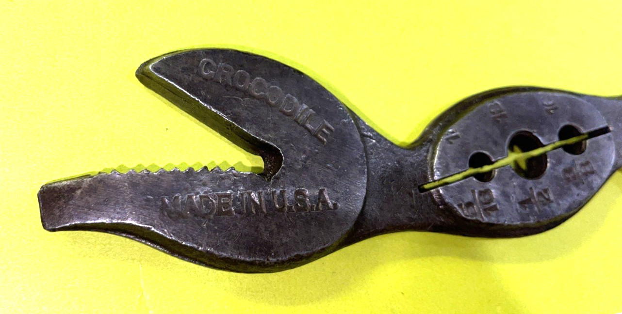 HAWKEYE WRENCH CO. CROCODILE DOUBLE END WRENCH FREE SHIPPING IN THE US